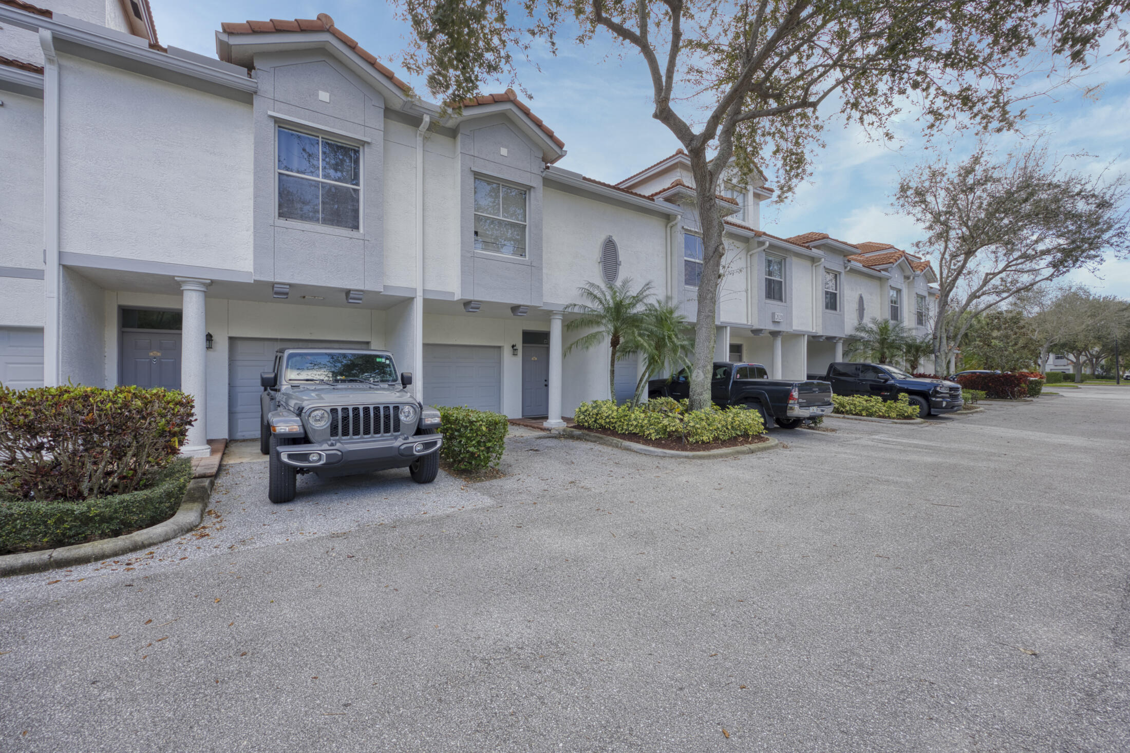 2020 Alta Meadows Lane 503