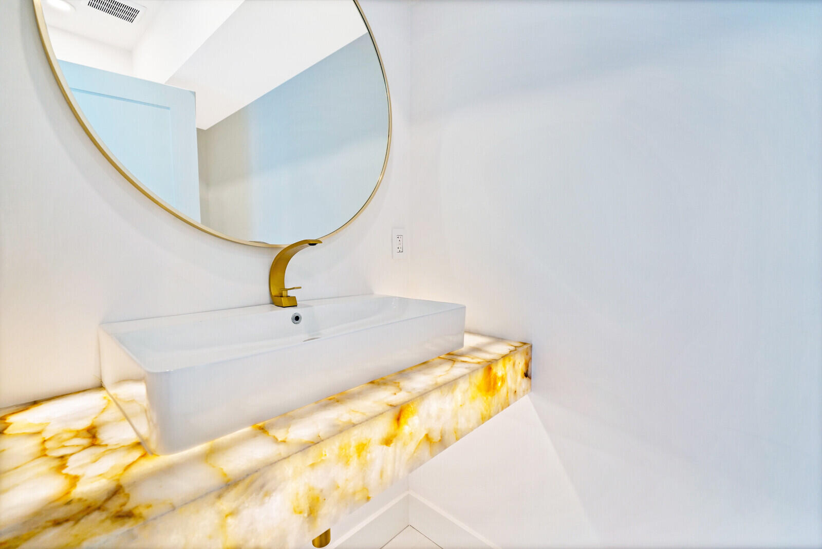 RIO VISTA - Residential