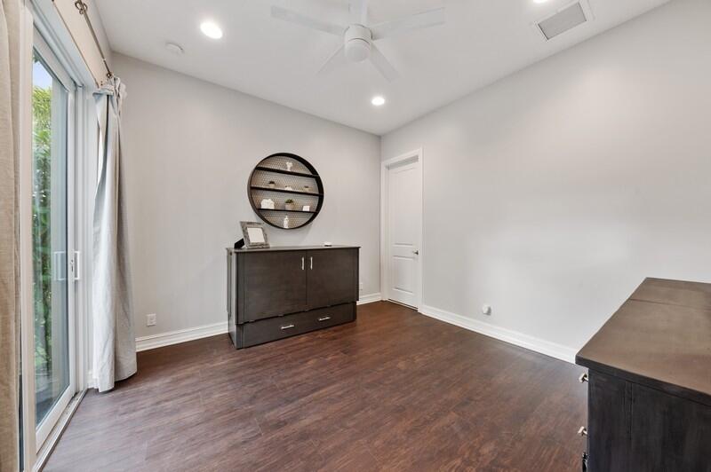 JUPITER COUNTRY CLUB - Residential