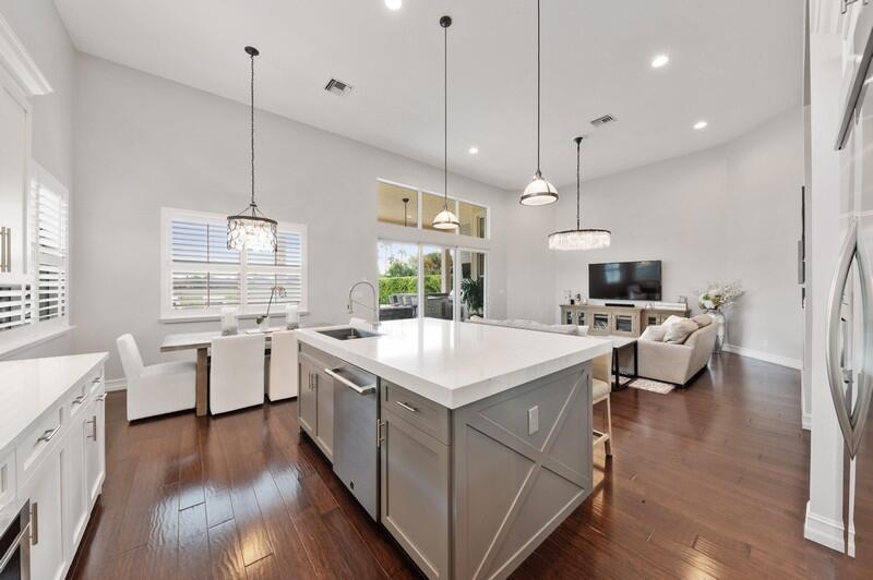 JUPITER COUNTRY CLUB - Residential