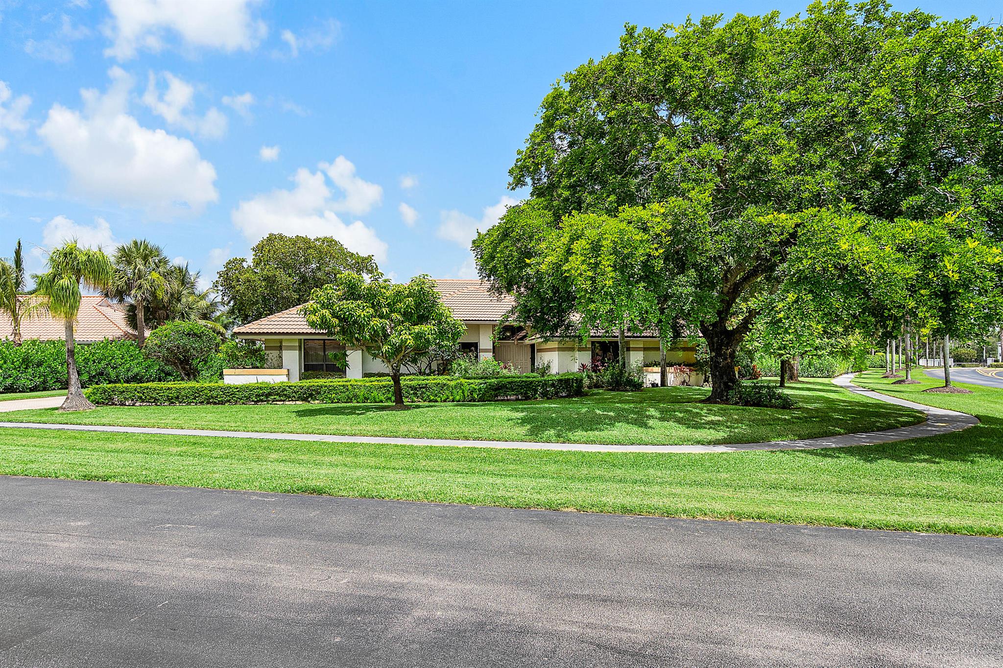 2029 Greenview Cove Drive