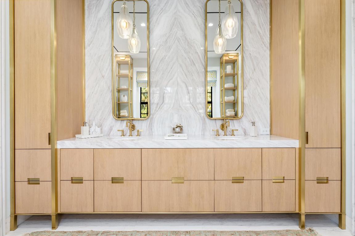 IBIS ISLE - Residential