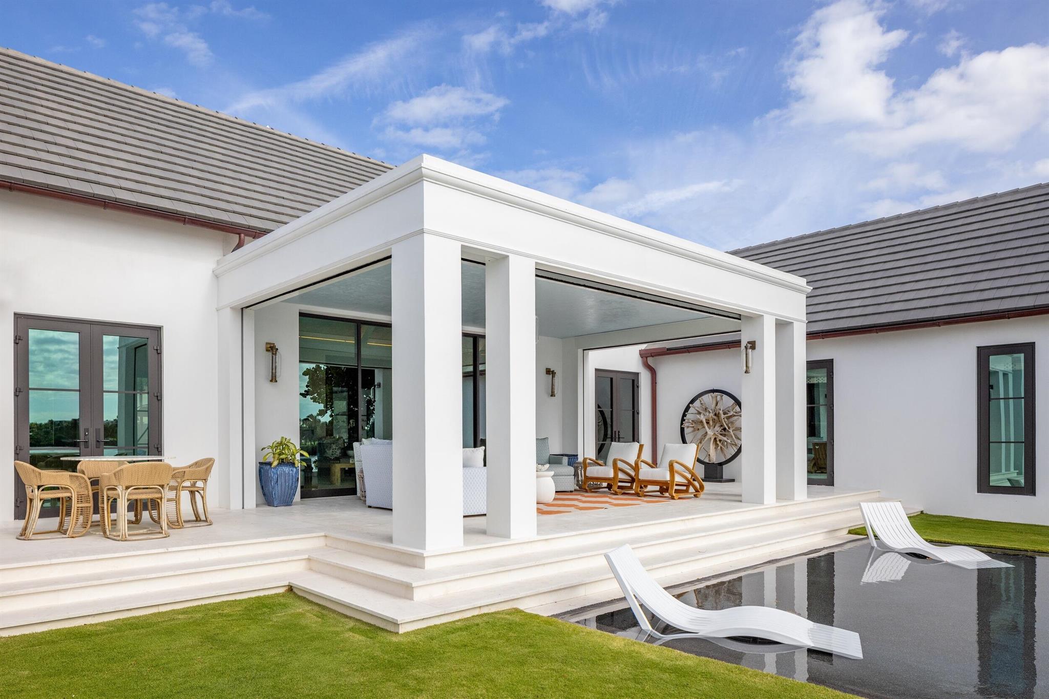 IBIS ISLE - Residential