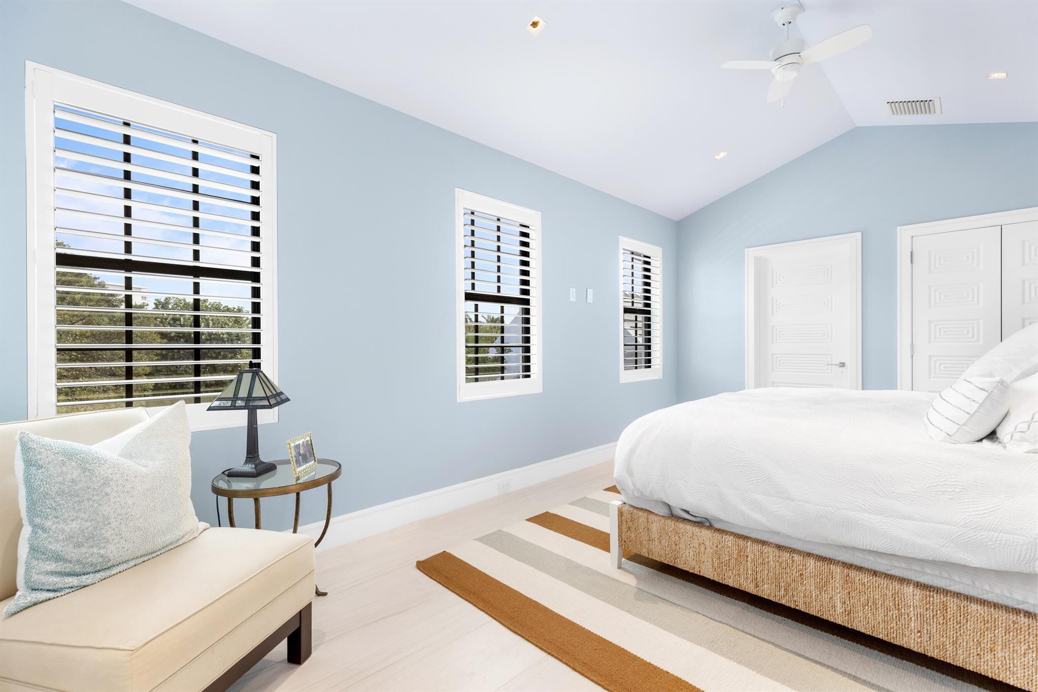 IBIS ISLE - Residential
