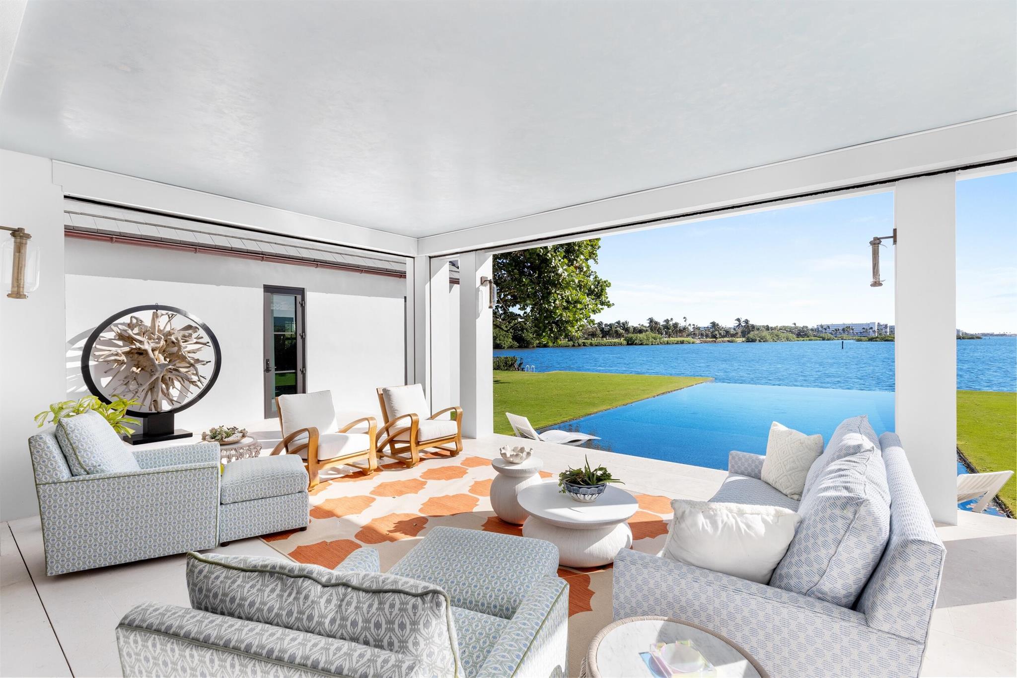 IBIS ISLE - Residential
