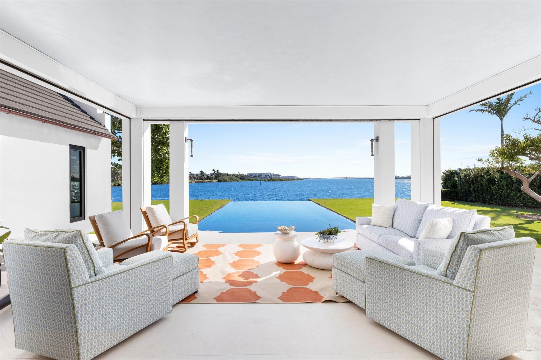IBIS ISLE - Residential