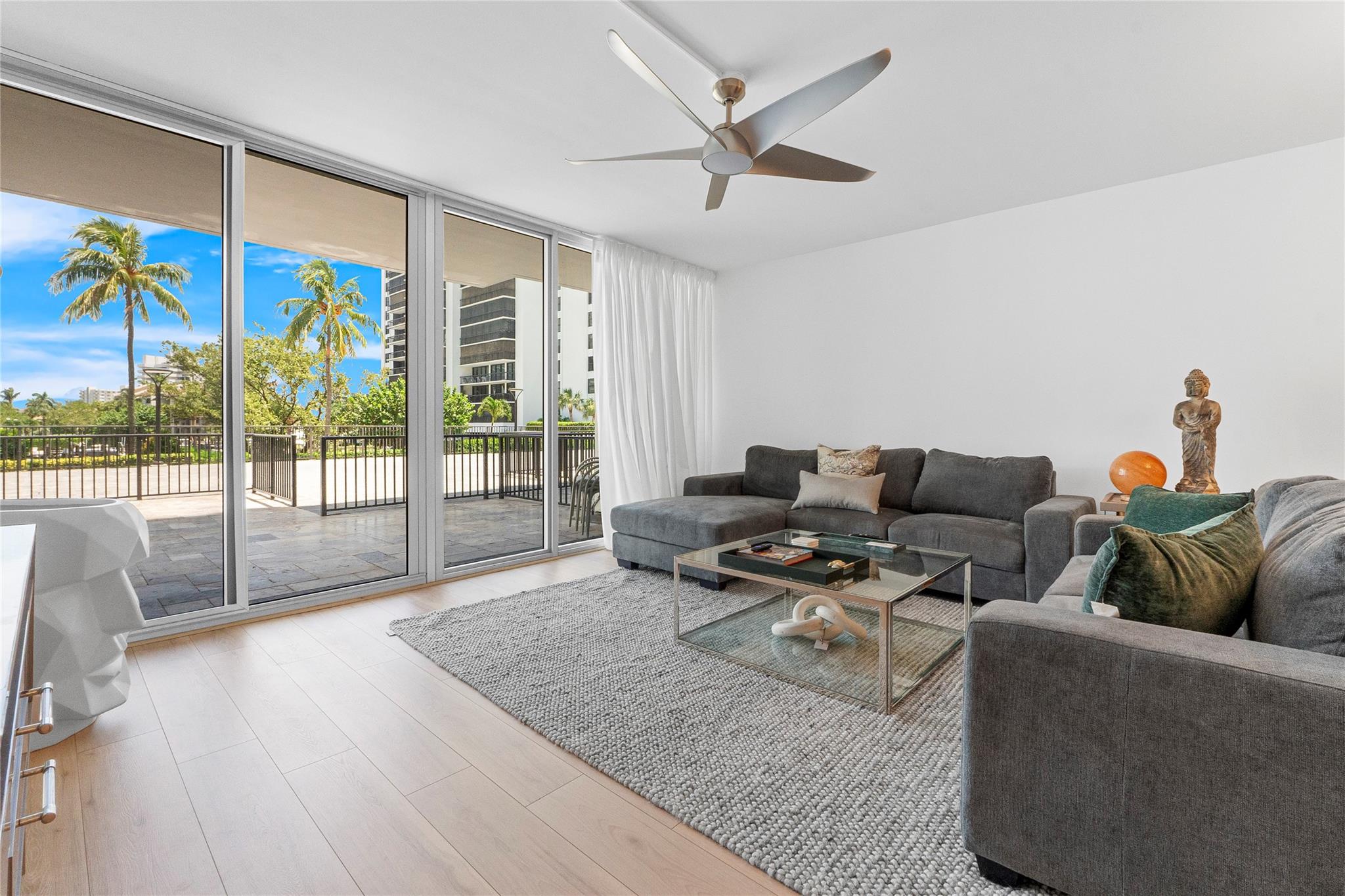 ABERDEEN ARMS CONDO - Residential Lease