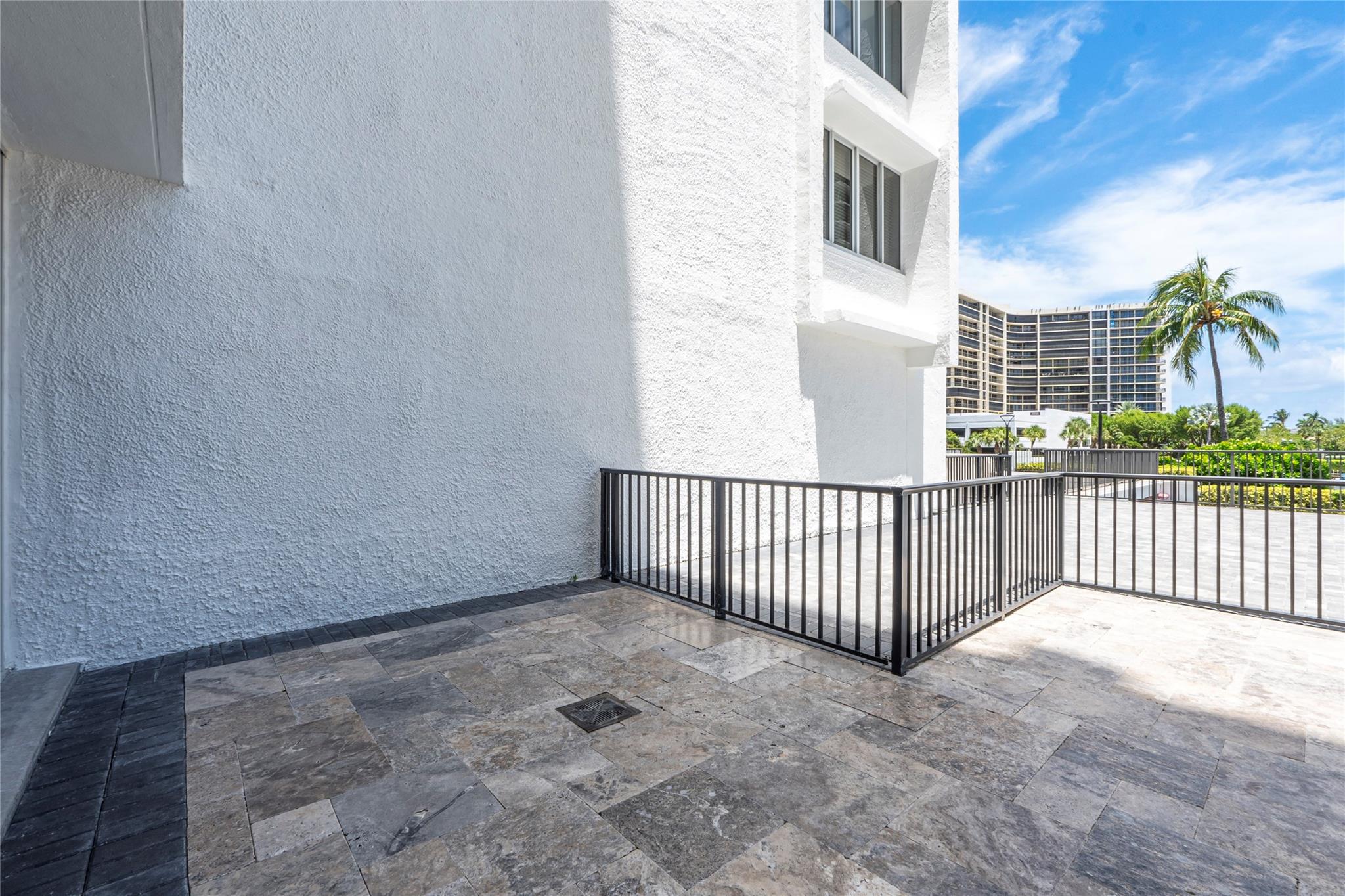 ABERDEEN ARMS CONDO - Residential Lease