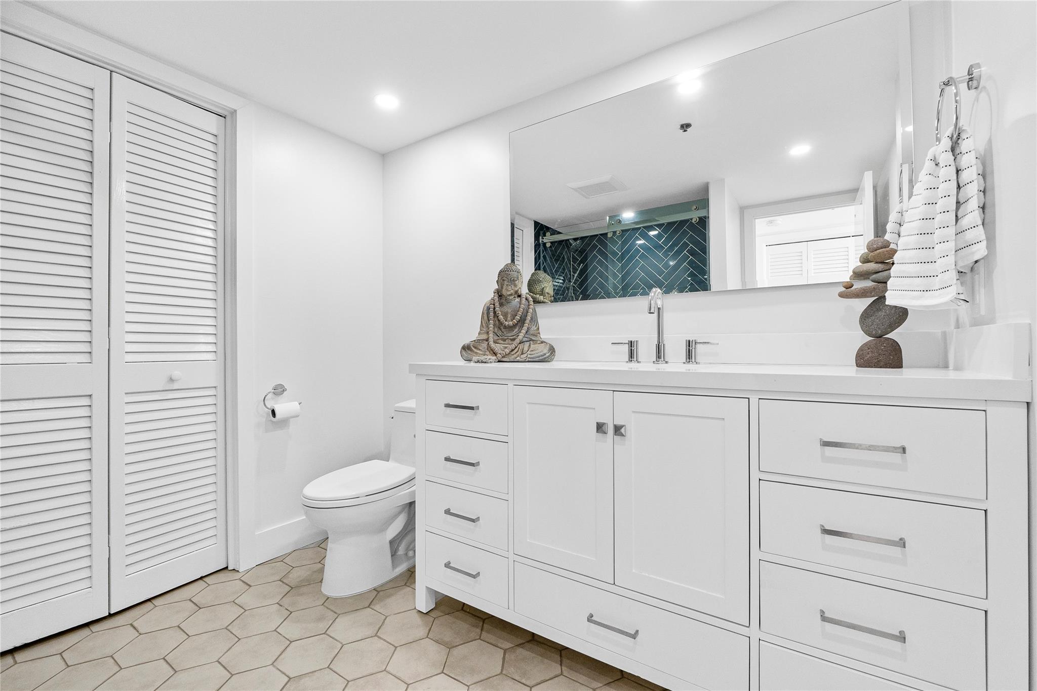 ABERDEEN ARMS CONDO - Residential Lease