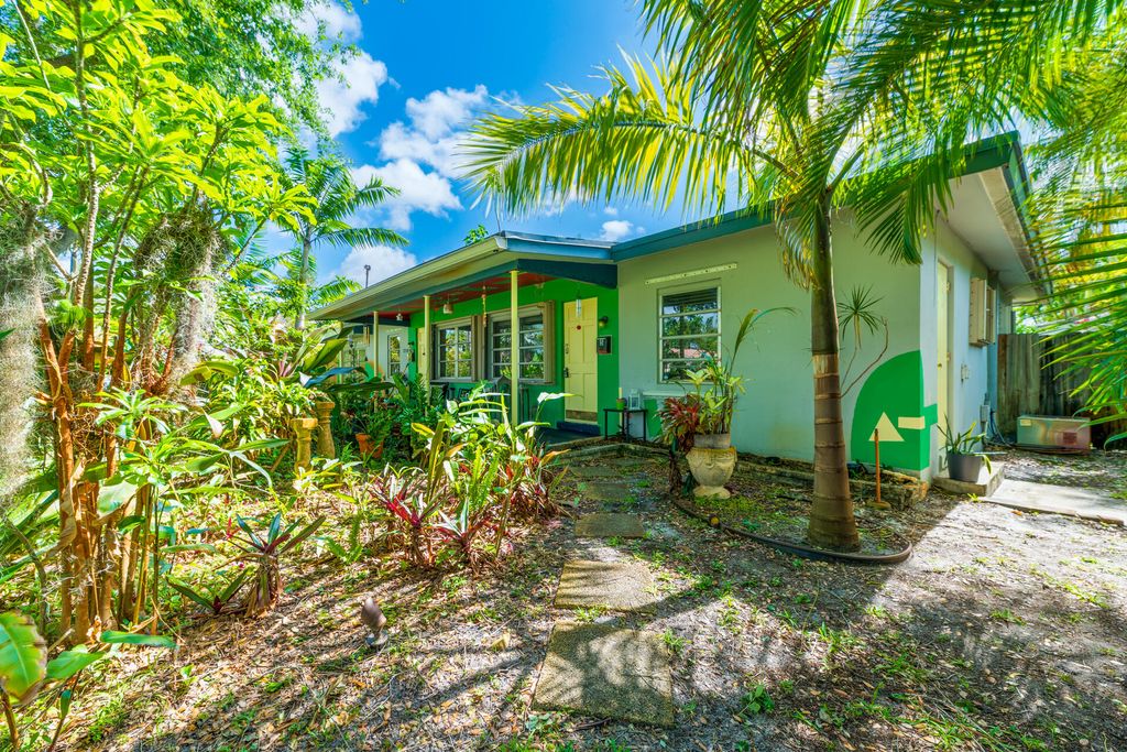 Photo of 2204 NW 3rd Avenue #1-2, Wilton Manors, FL 33311 (MLS # B26022048)