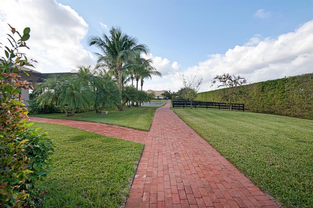 PALM BEACH POINT EAST - Residential Lease