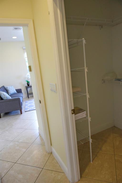 PALM BEACH POINT EAST - Residential Lease