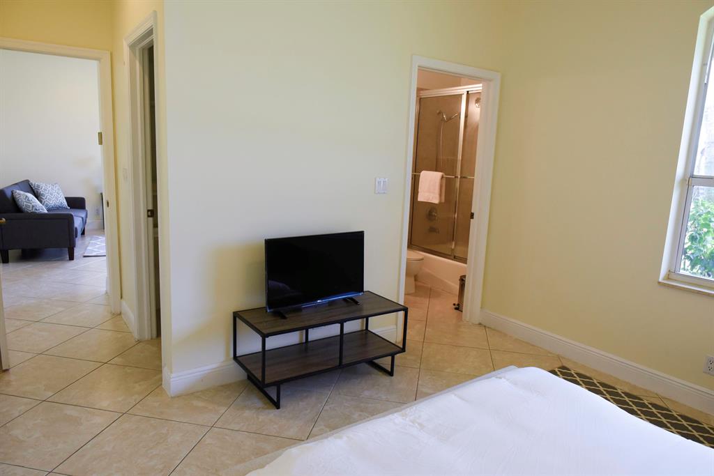 PALM BEACH POINT EAST - Residential Lease