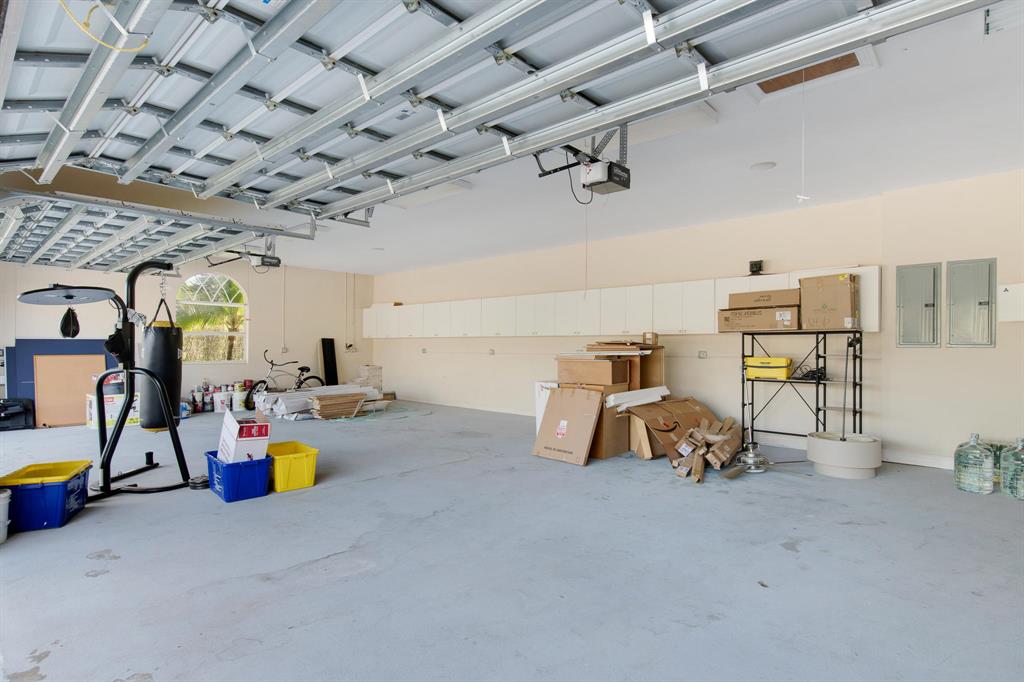 PALM BEACH POINT EAST - Residential Lease