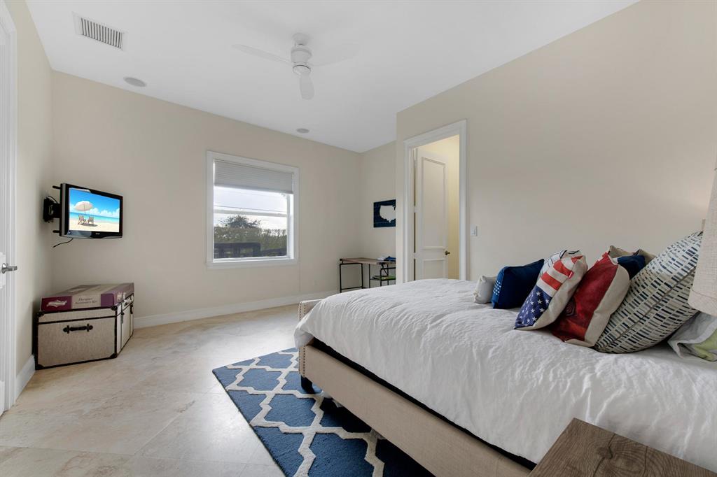 PALM BEACH POINT EAST - Residential Lease