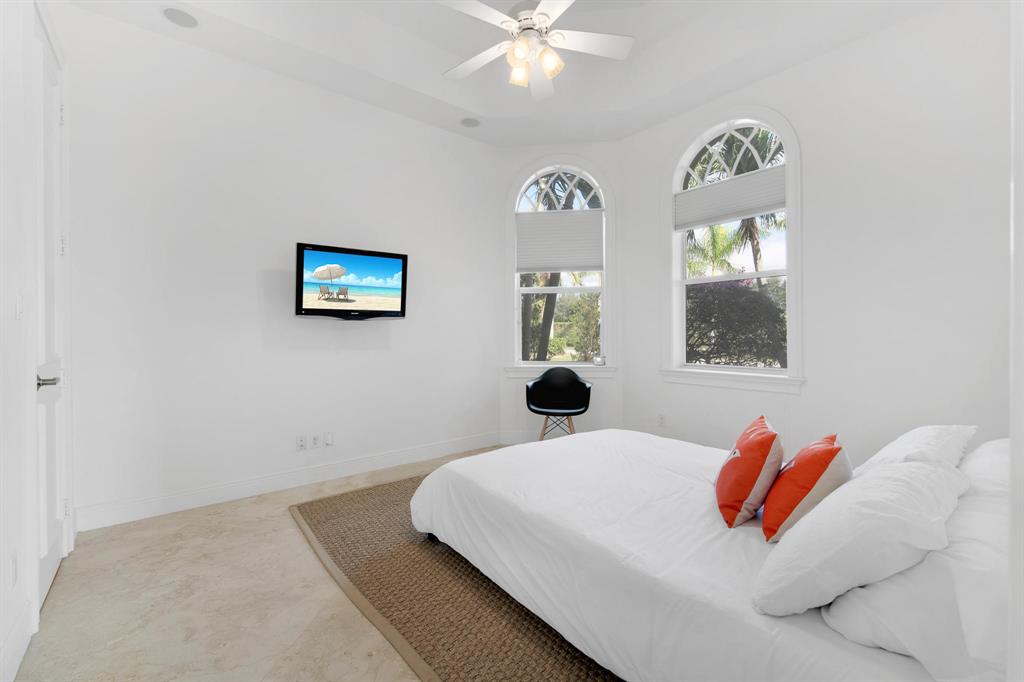 PALM BEACH POINT EAST - Residential Lease