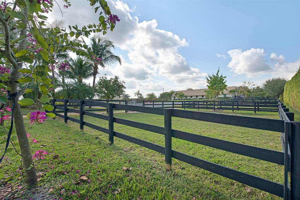 PALM BEACH POINT EAST - Residential Lease