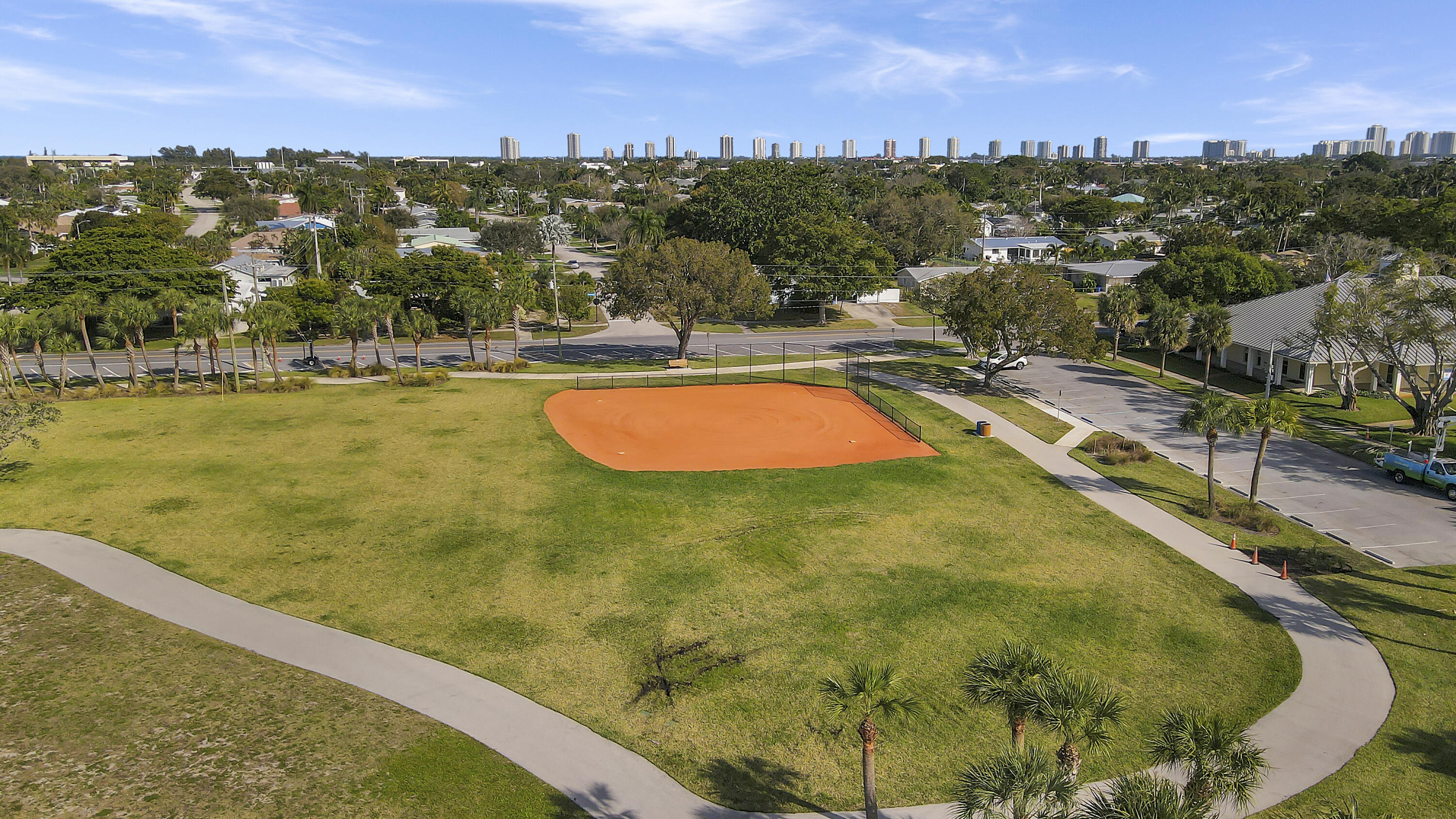 COUNTRY CLUB ADD TO VILLAGE OF NORTH PALM BEACH - Residential Lease