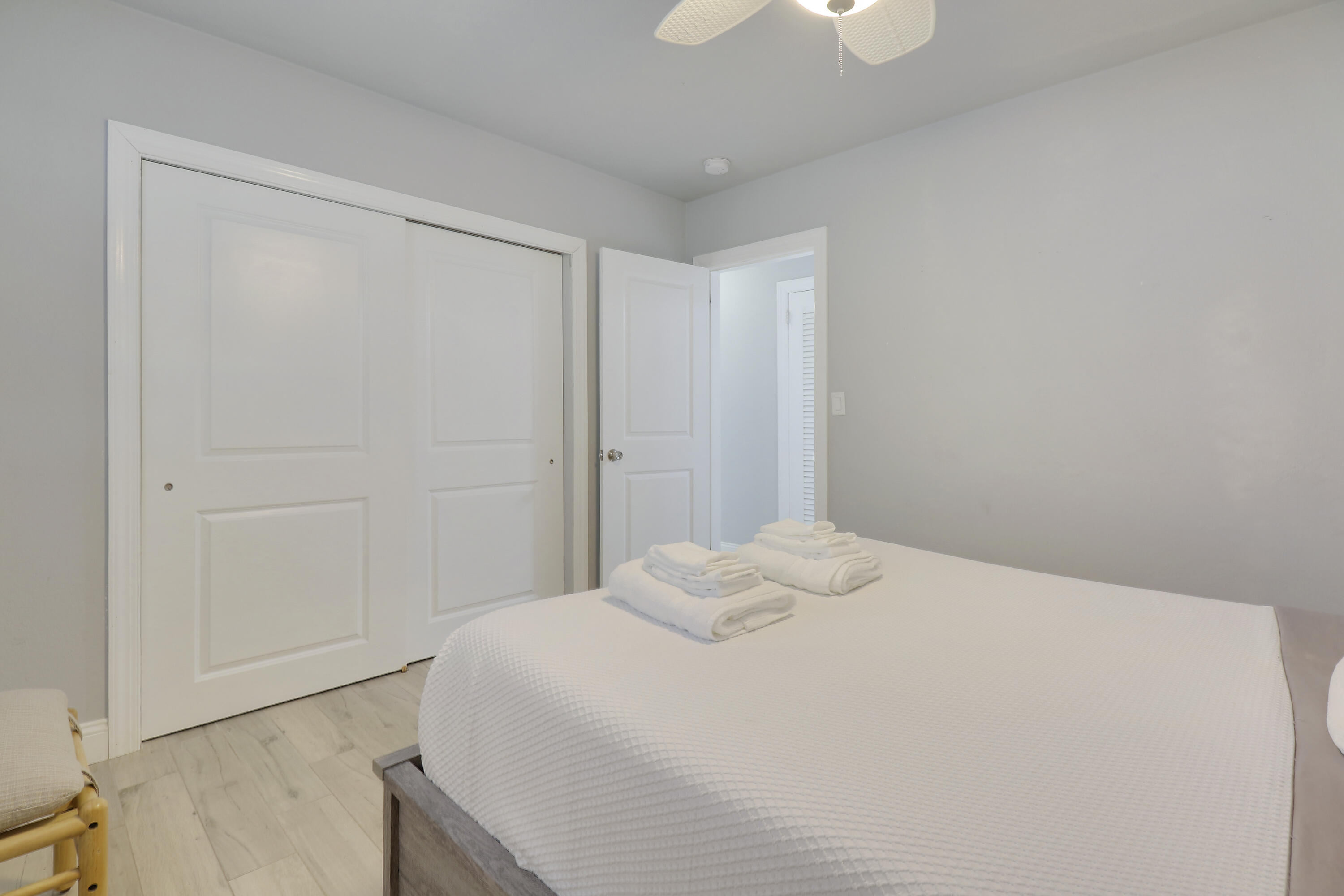 COUNTRY CLUB ADD TO VILLAGE OF NORTH PALM BEACH - Residential Lease