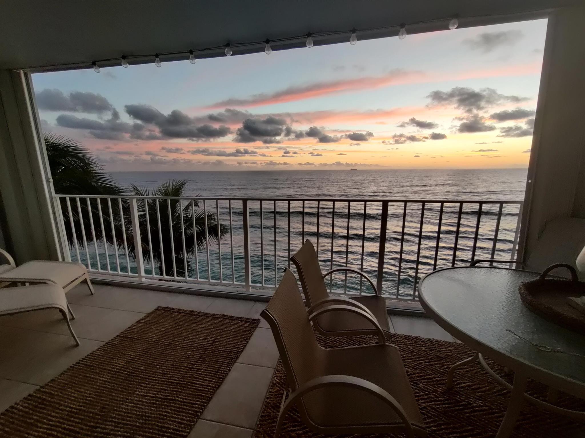 PALM BEACH WINDEMERE COND - Residential Lease