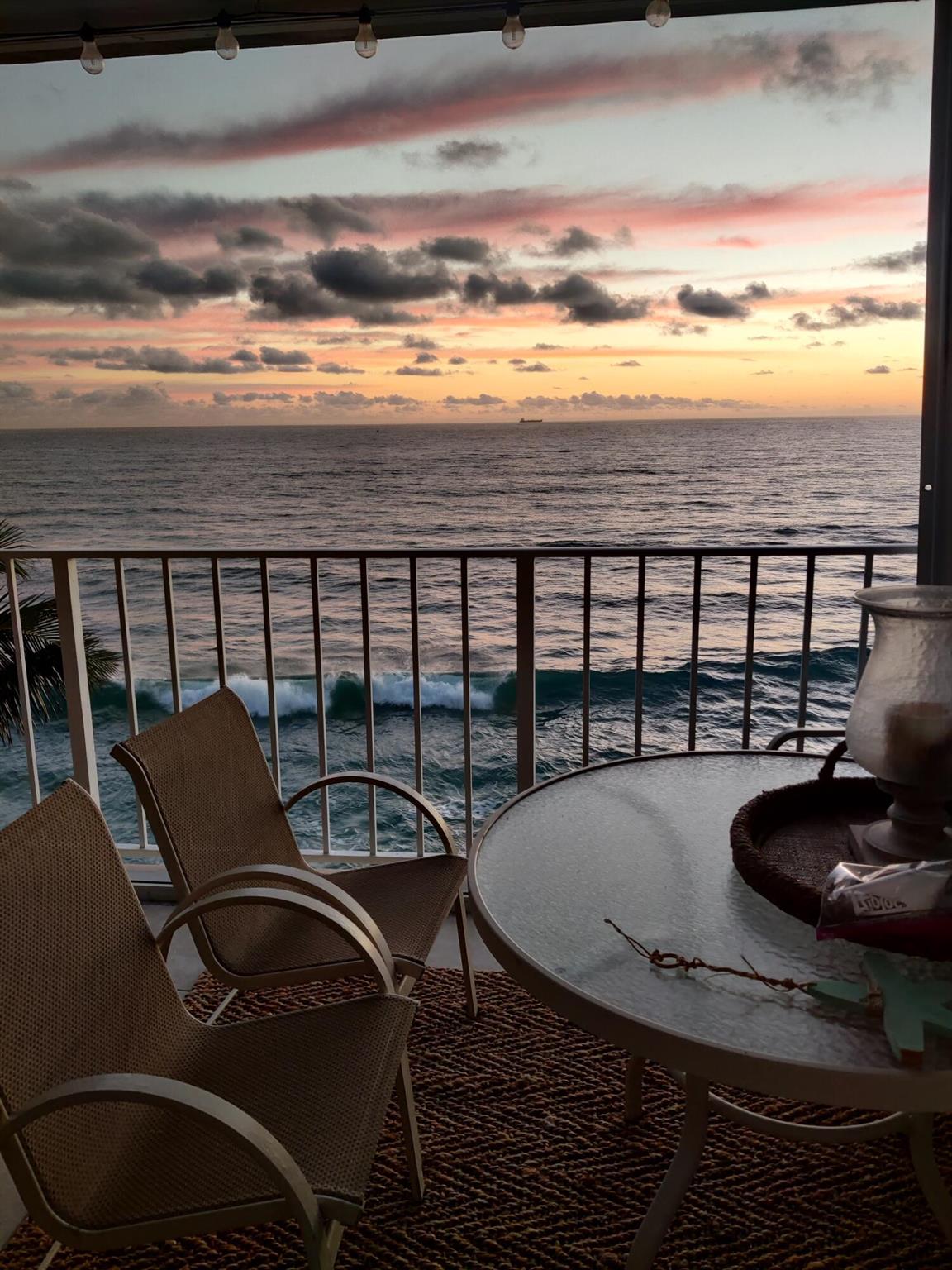 PALM BEACH WINDEMERE COND - Residential Lease