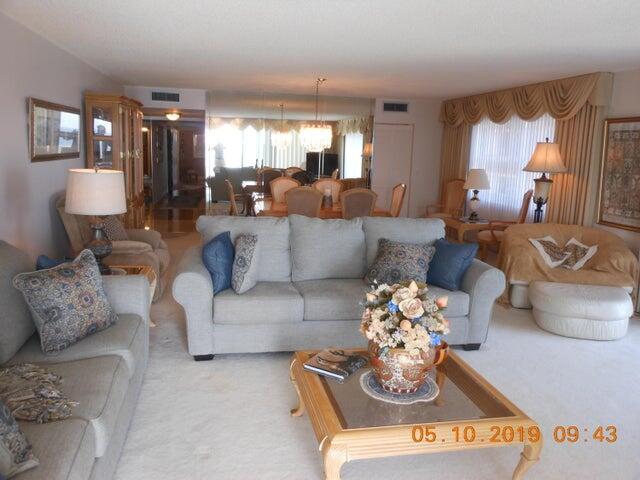 PALM BEACH WINDEMERE COND - Residential Lease