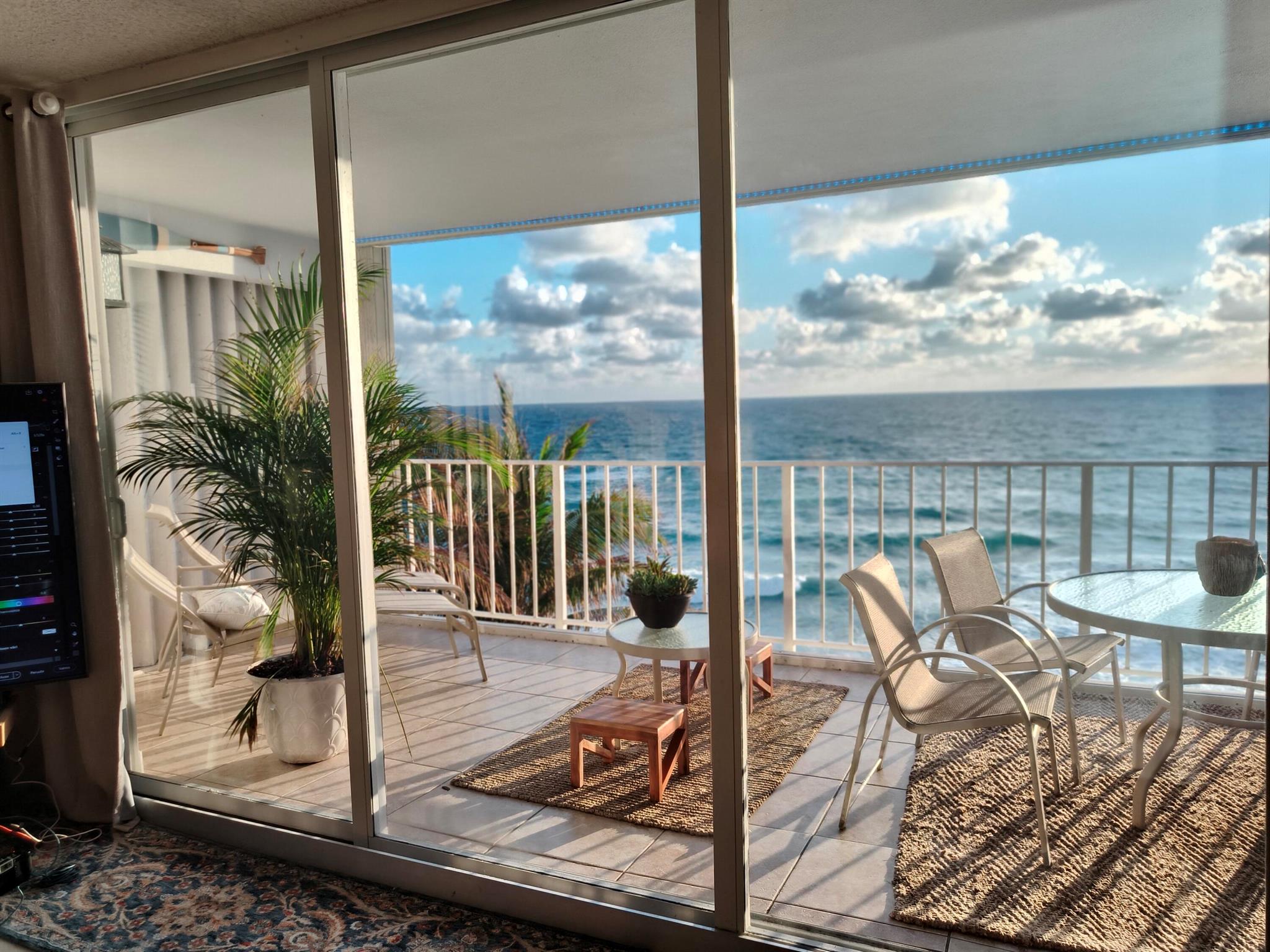 PALM BEACH WINDEMERE COND - Residential Lease