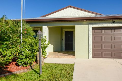 A home in Port St Lucie