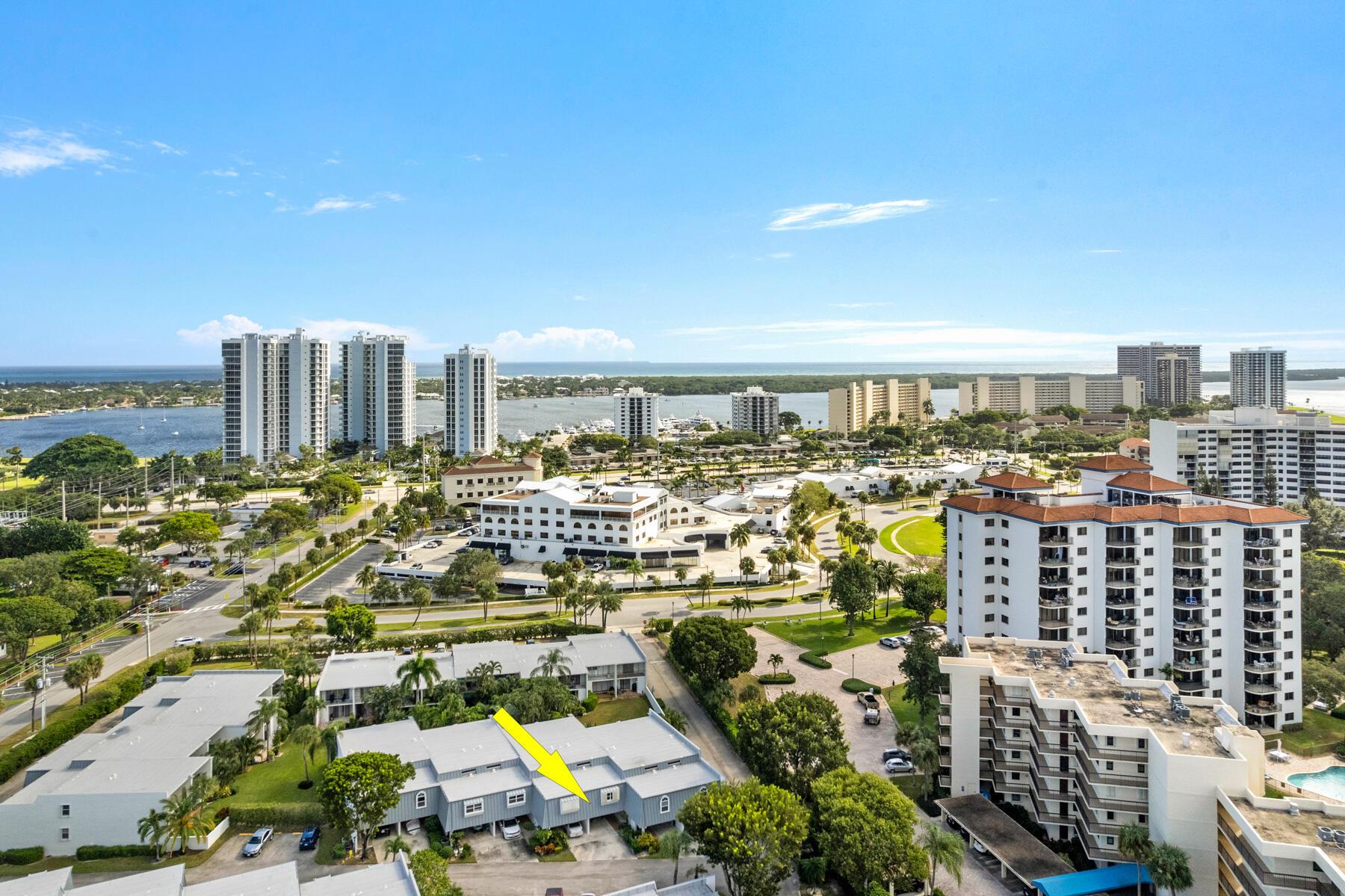 ROYALE HARBOUR CONDO OR 2 - Residential