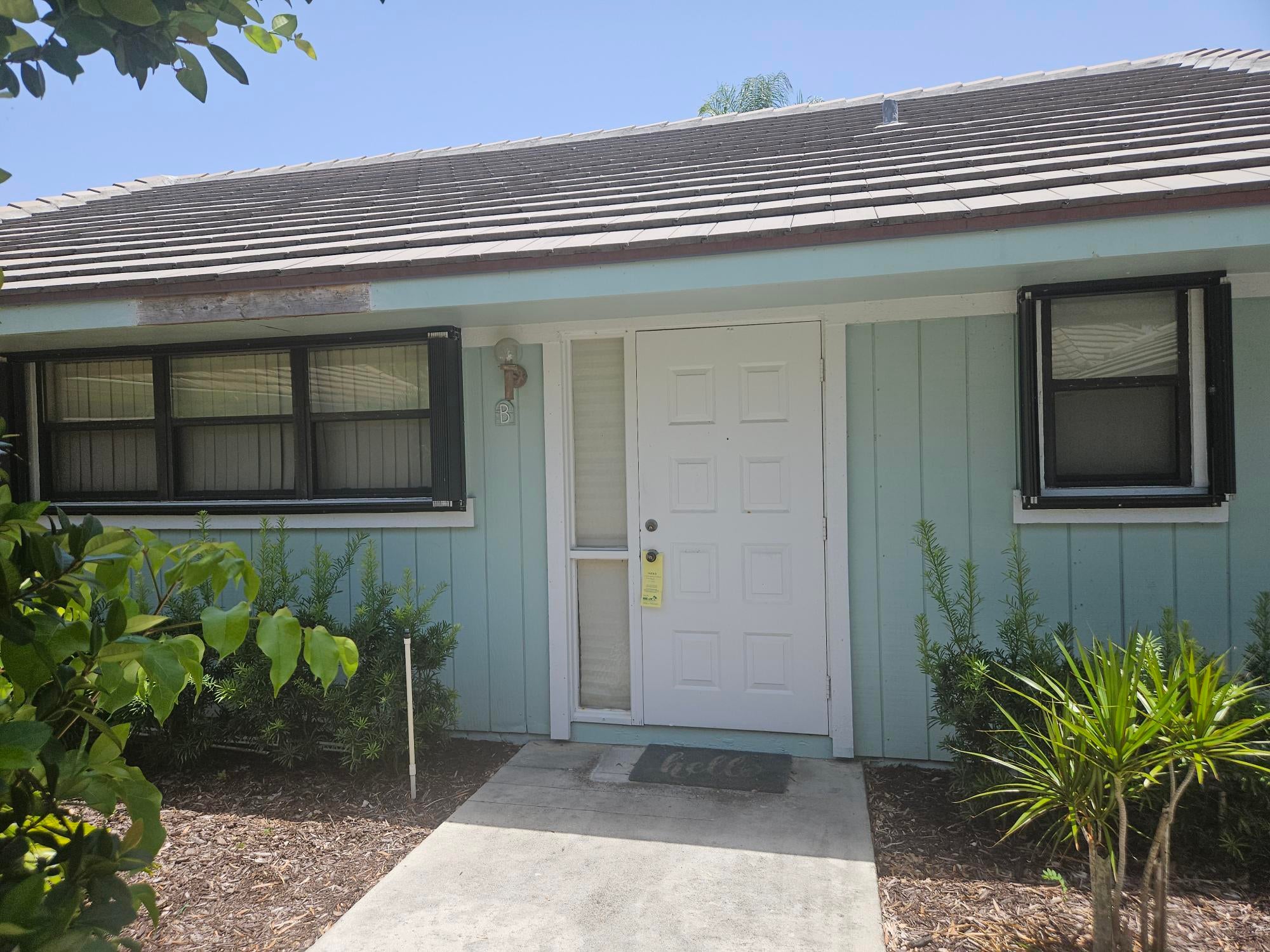 1127 E SEMINOLE Avenue 22B