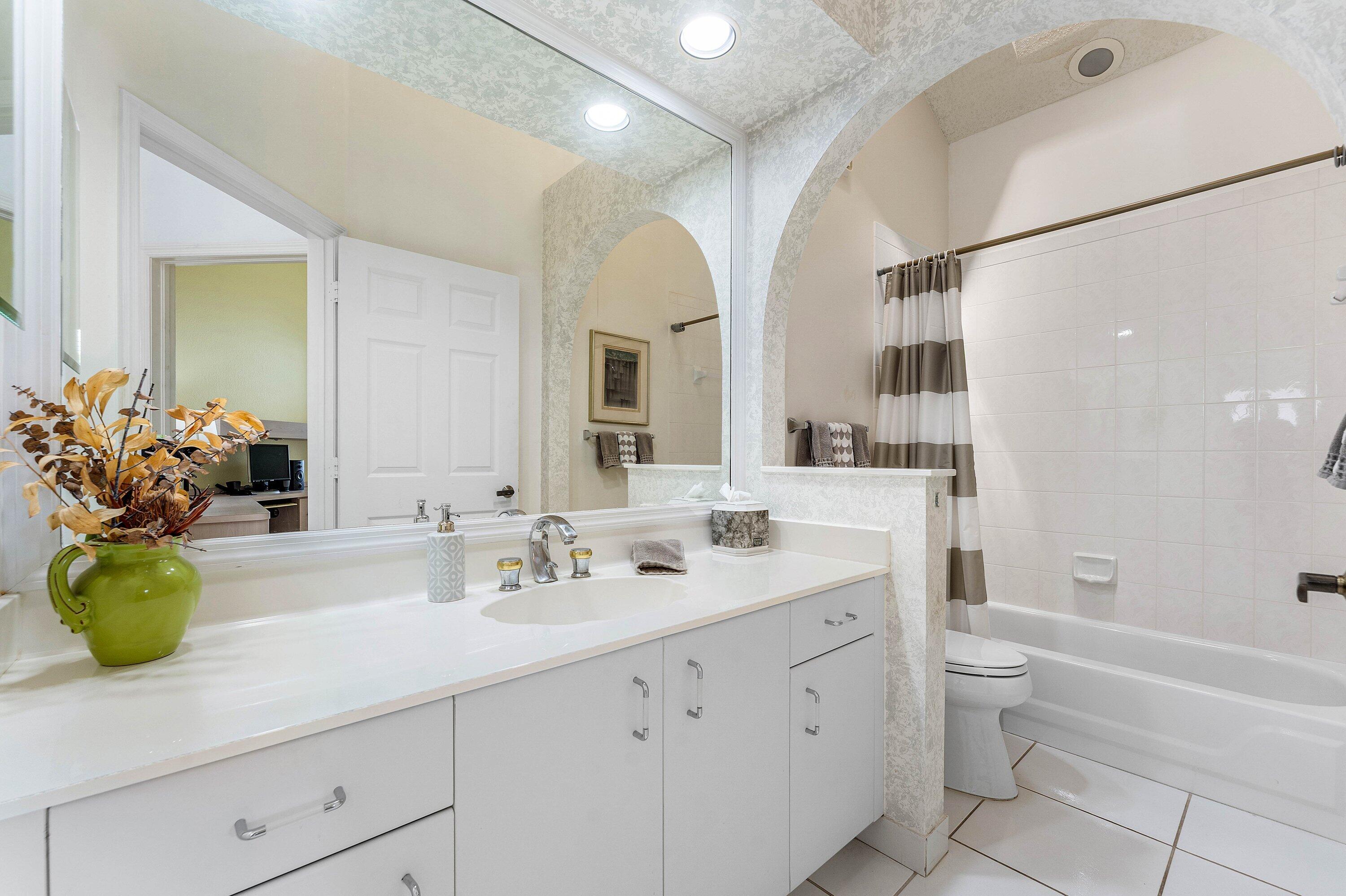 KNIGHTSBRIDGE / POLO CLUB - Residential