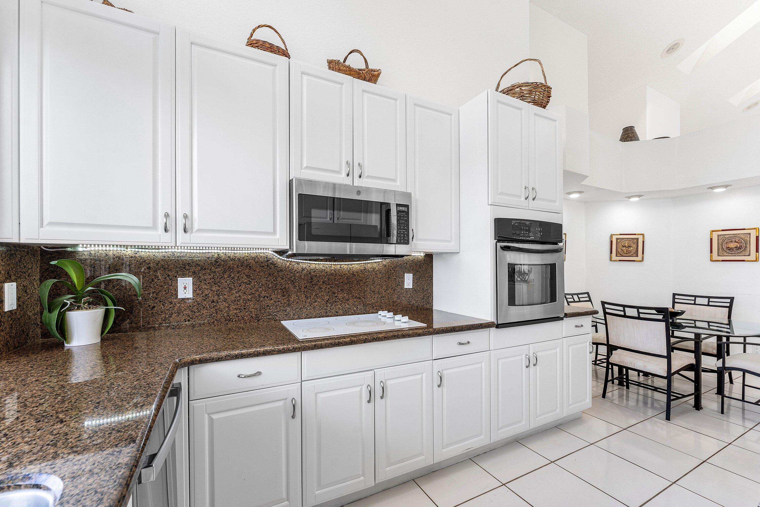 KNIGHTSBRIDGE / POLO CLUB - Residential