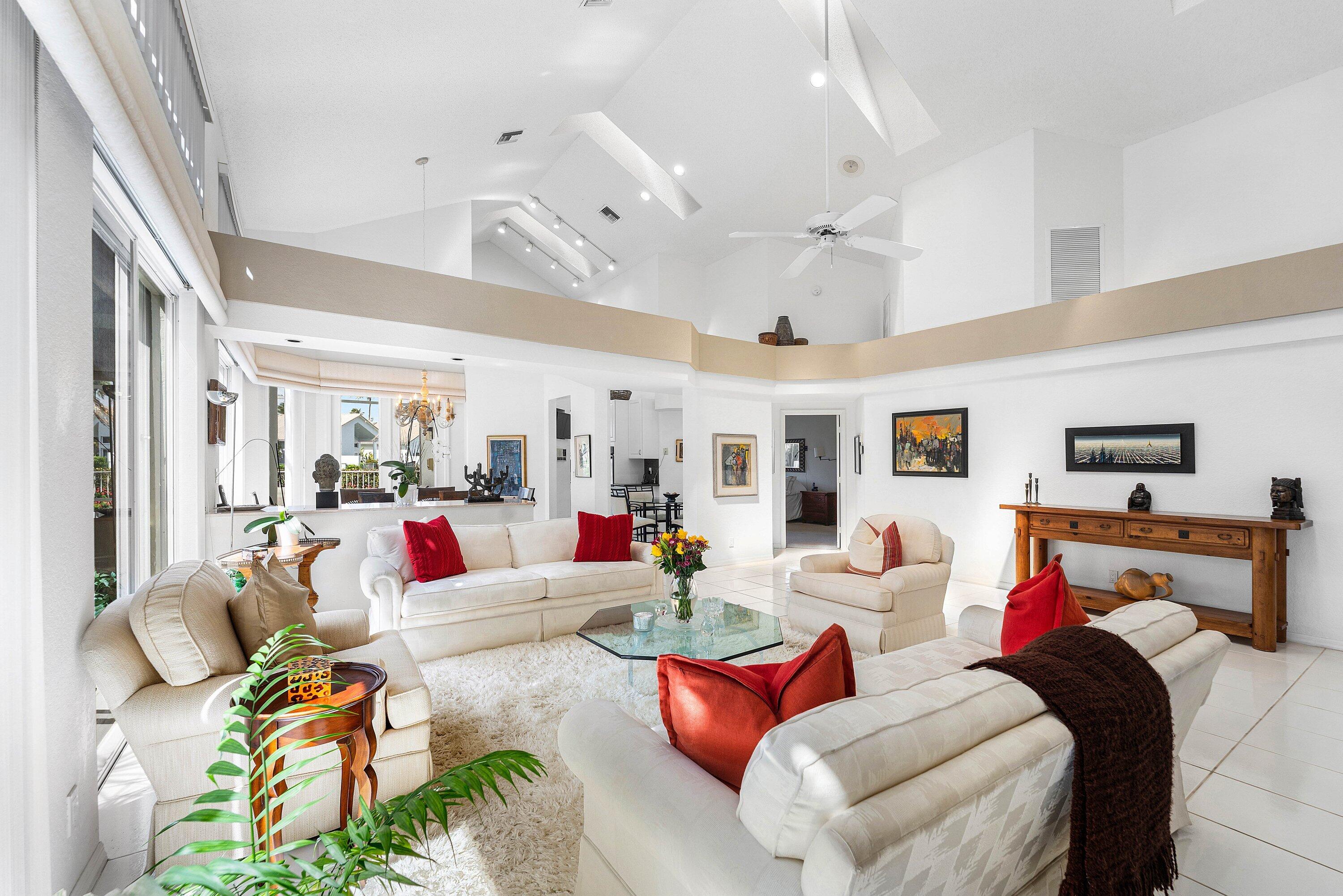 KNIGHTSBRIDGE / POLO CLUB - Residential