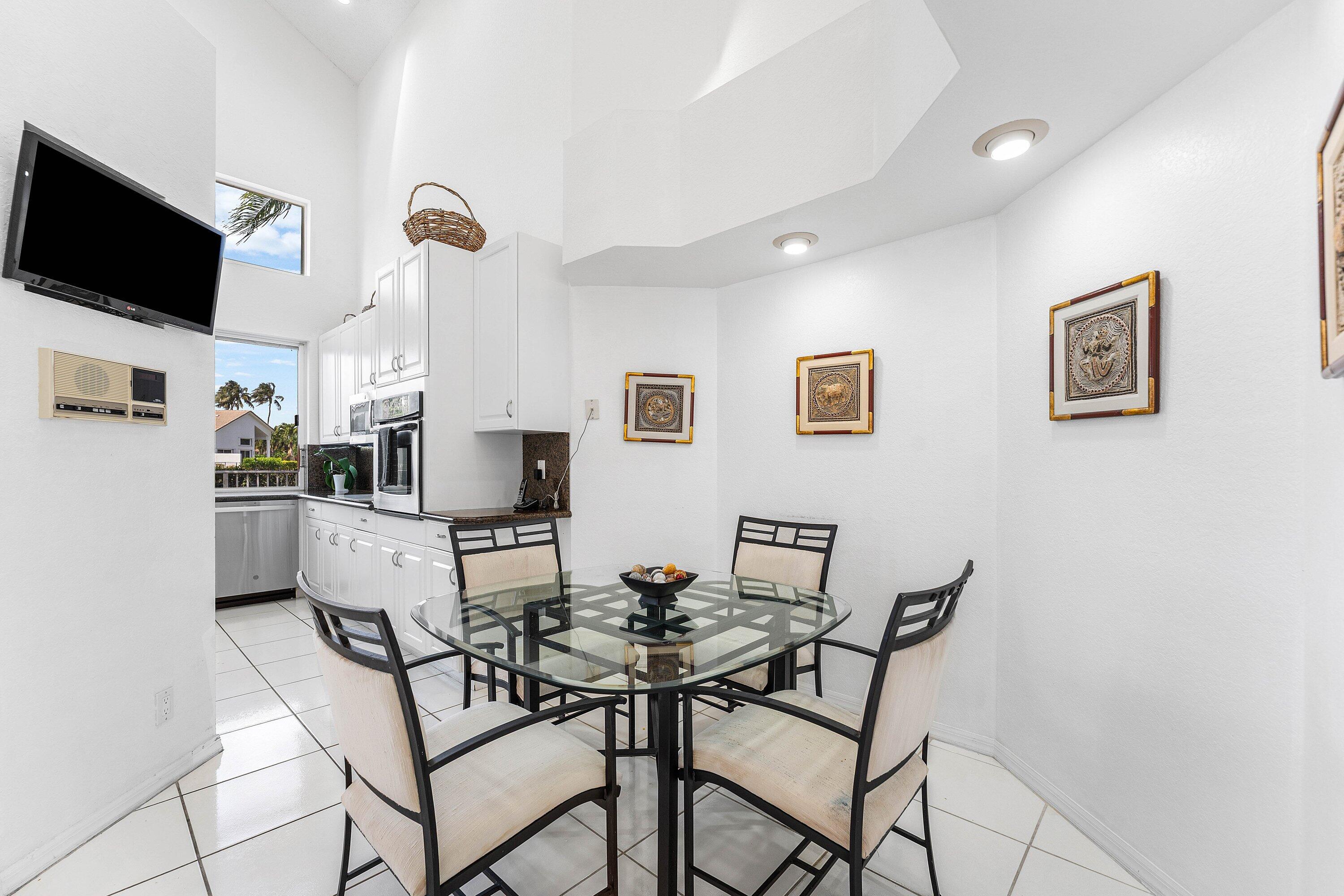 KNIGHTSBRIDGE / POLO CLUB - Residential