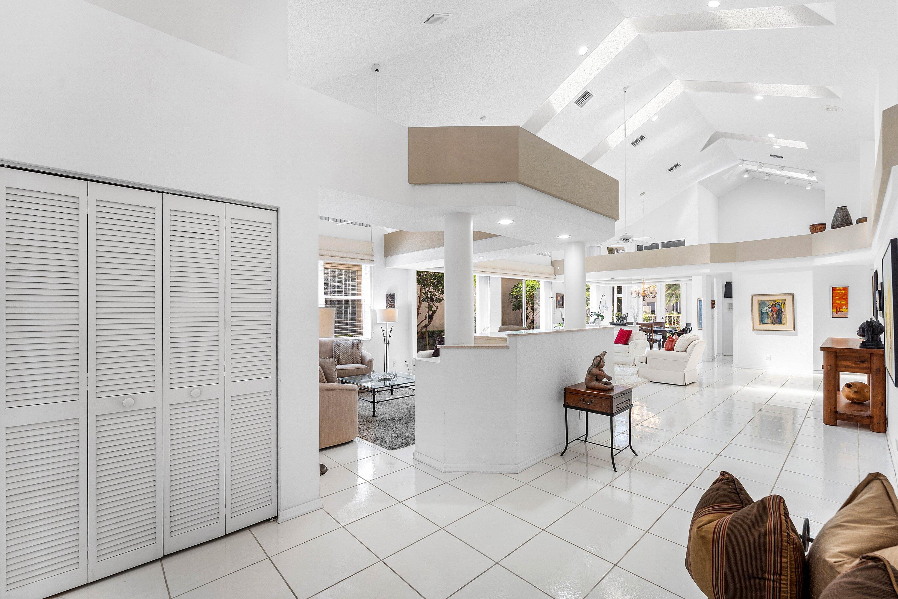 16891 Knightsbridge Lane