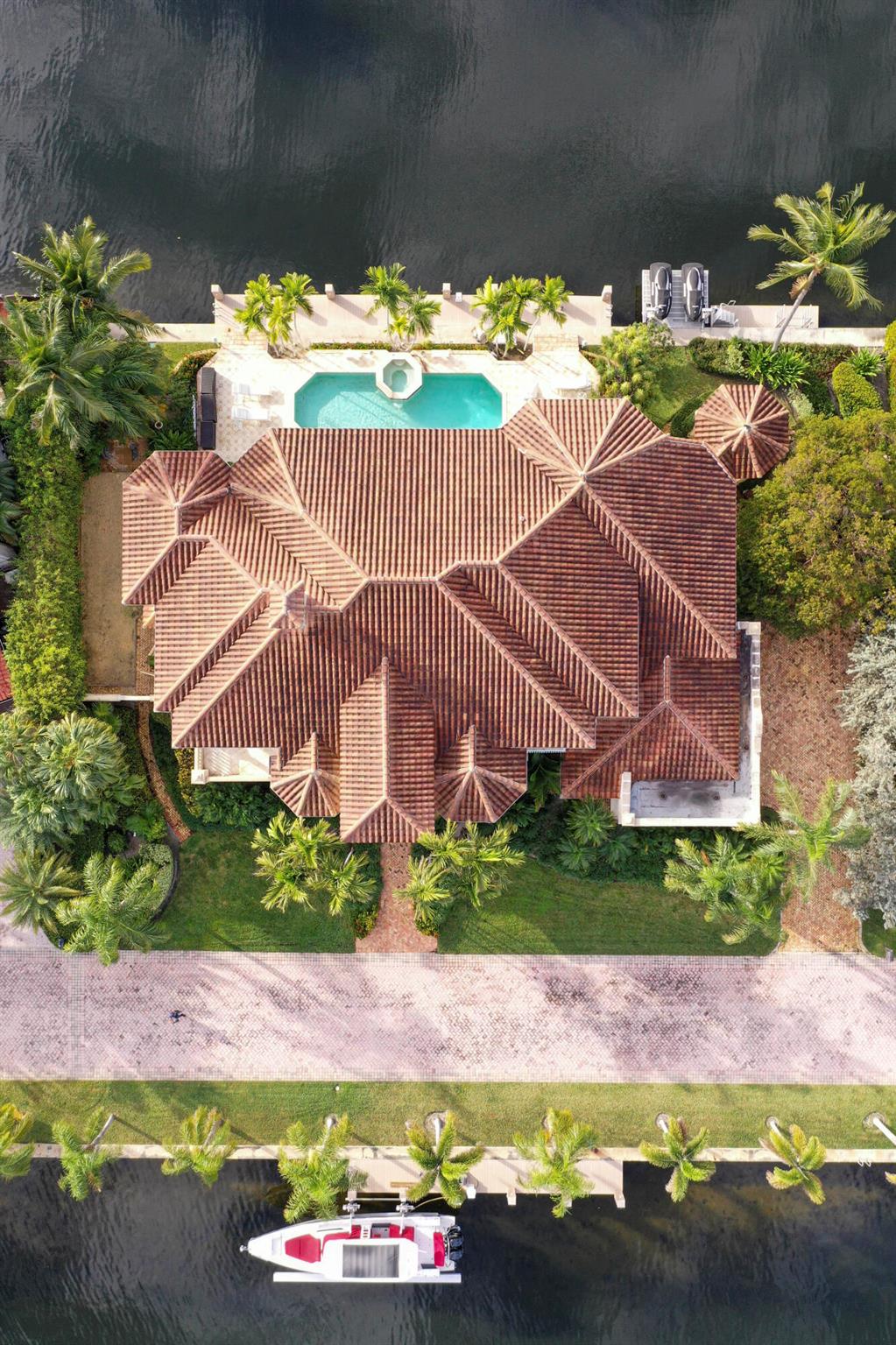 TROPIC ISLE 4TH SEC - Residential