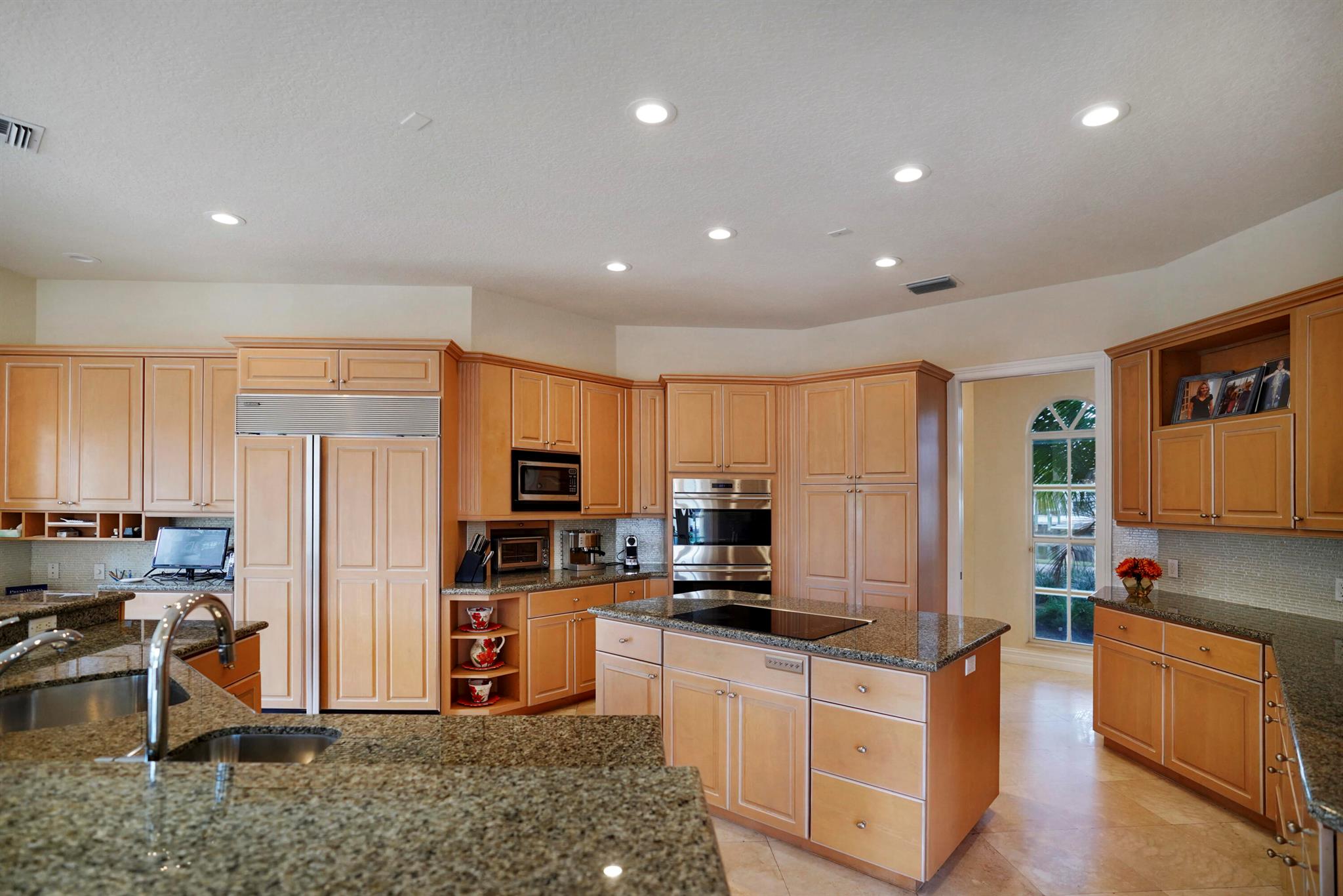 TROPIC ISLE 4TH SEC - Residential