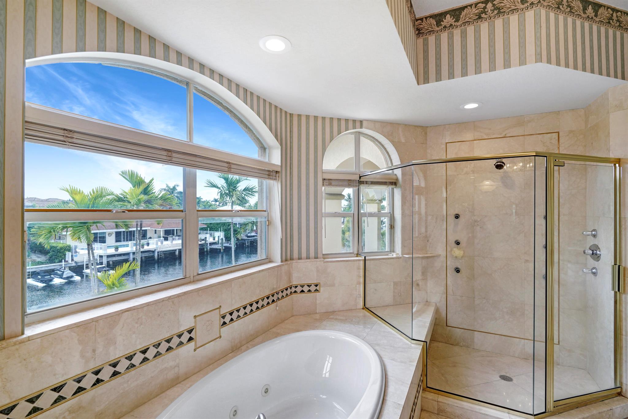 TROPIC ISLE 4TH SEC - Residential