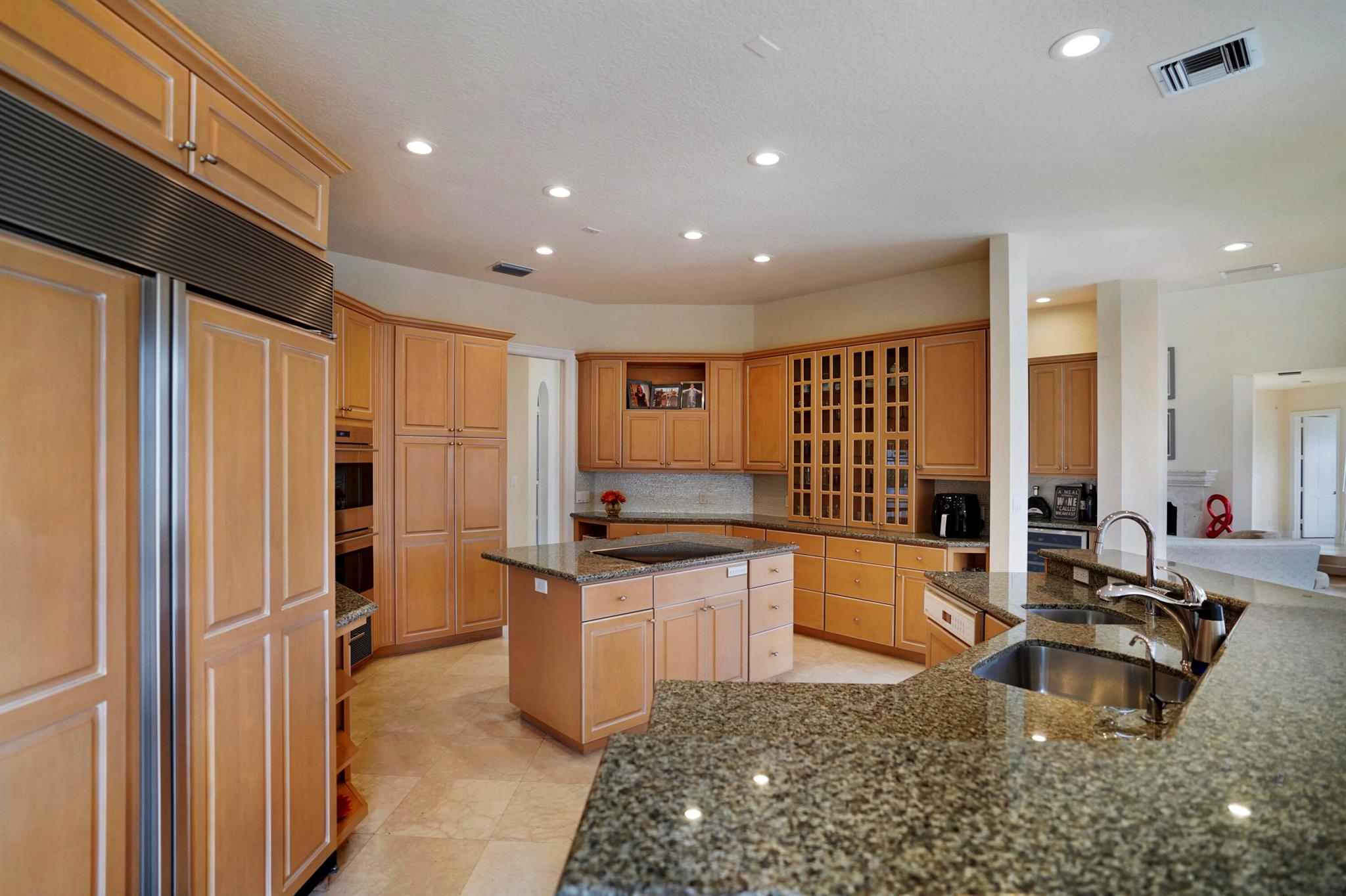 TROPIC ISLE 4TH SEC - Residential