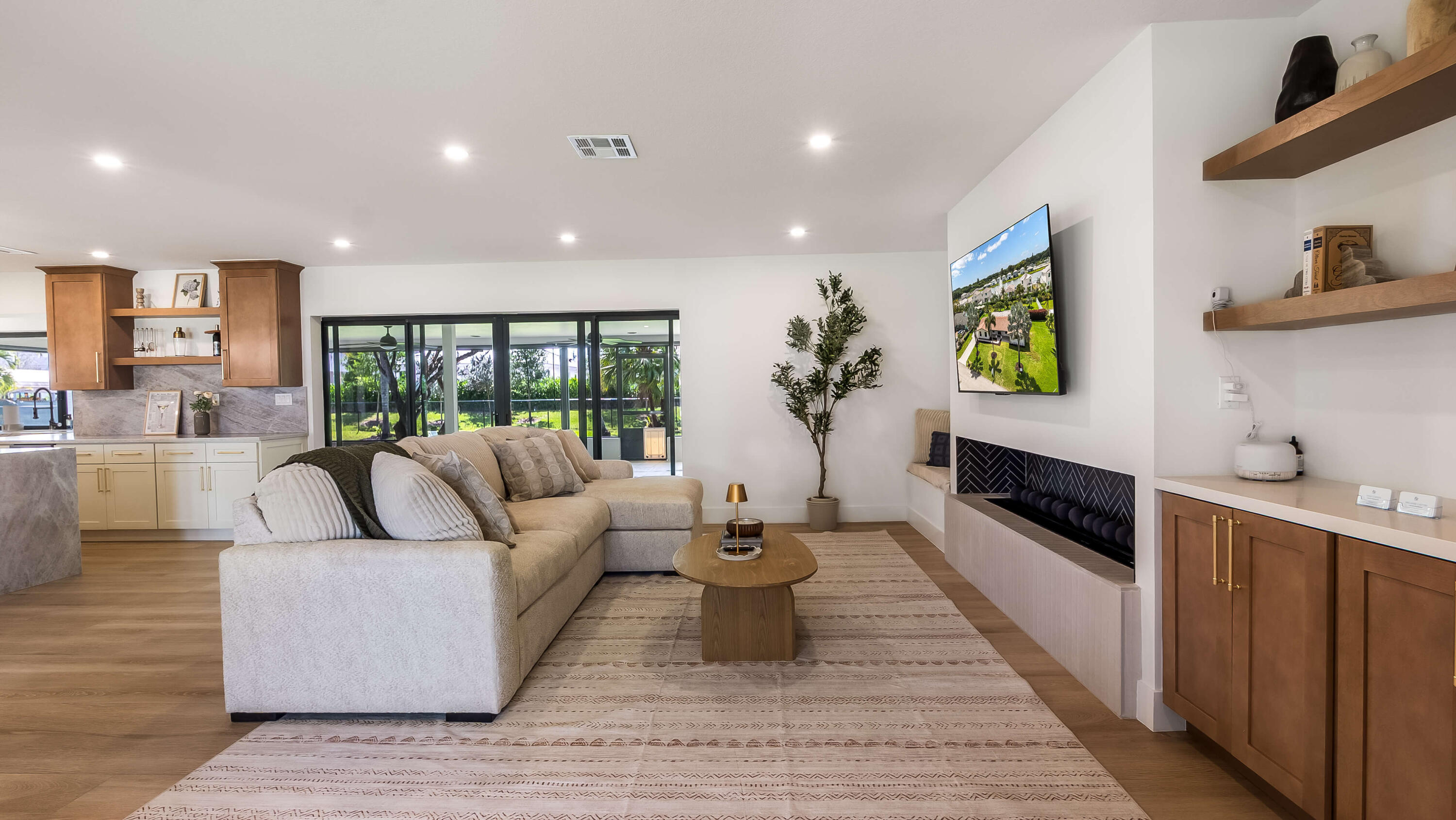 EVERGLADE LAND SALES CO - Residential