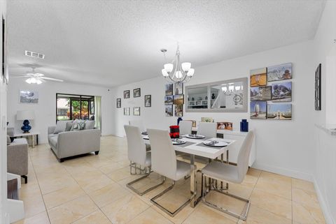 Townhouse in Greenacres FL 1103 Maplewood Drive Dr 10.jpg