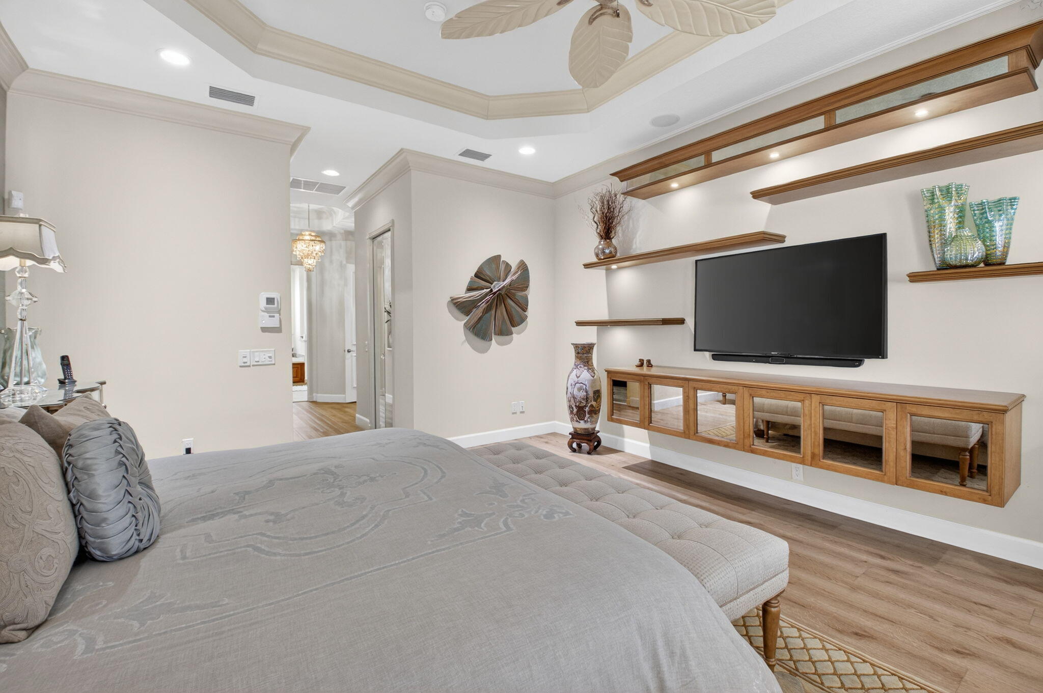 VALENCIA PALMS - Residential