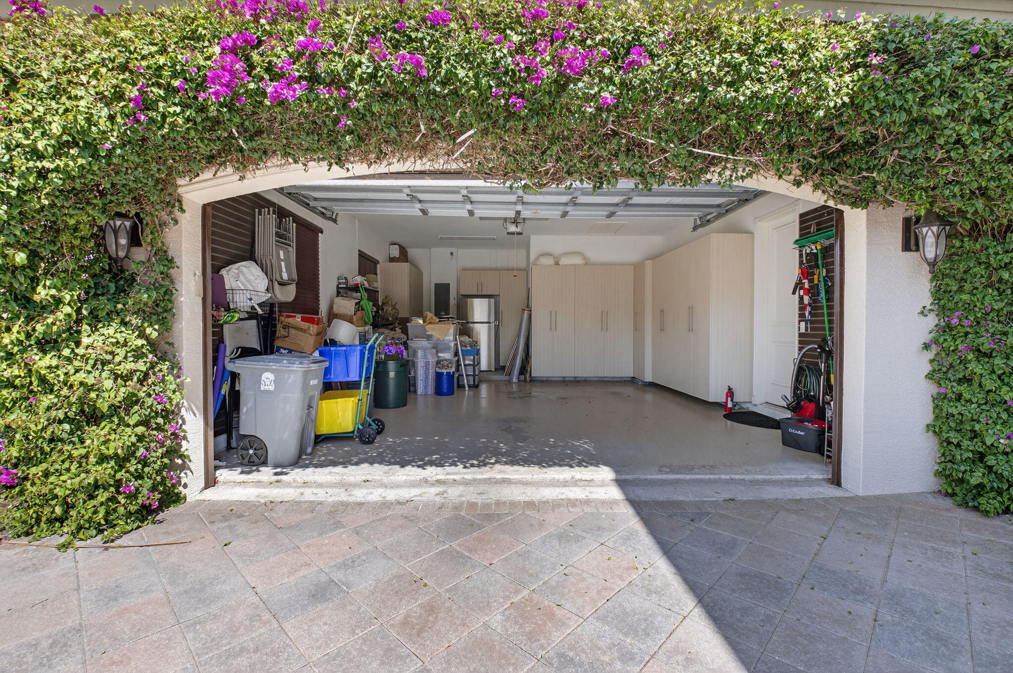 VALENCIA PALMS - Residential