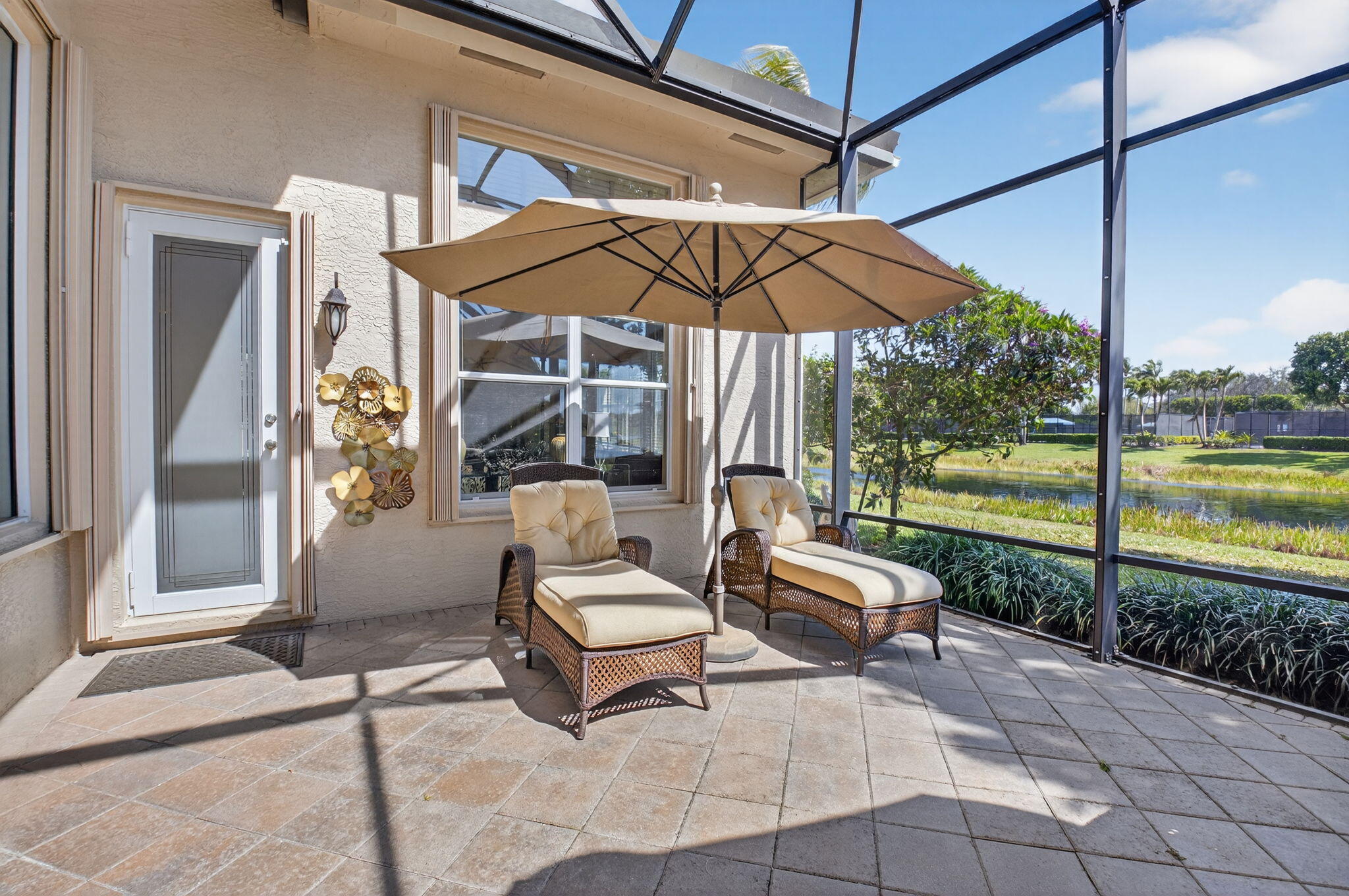 VALENCIA PALMS - Residential