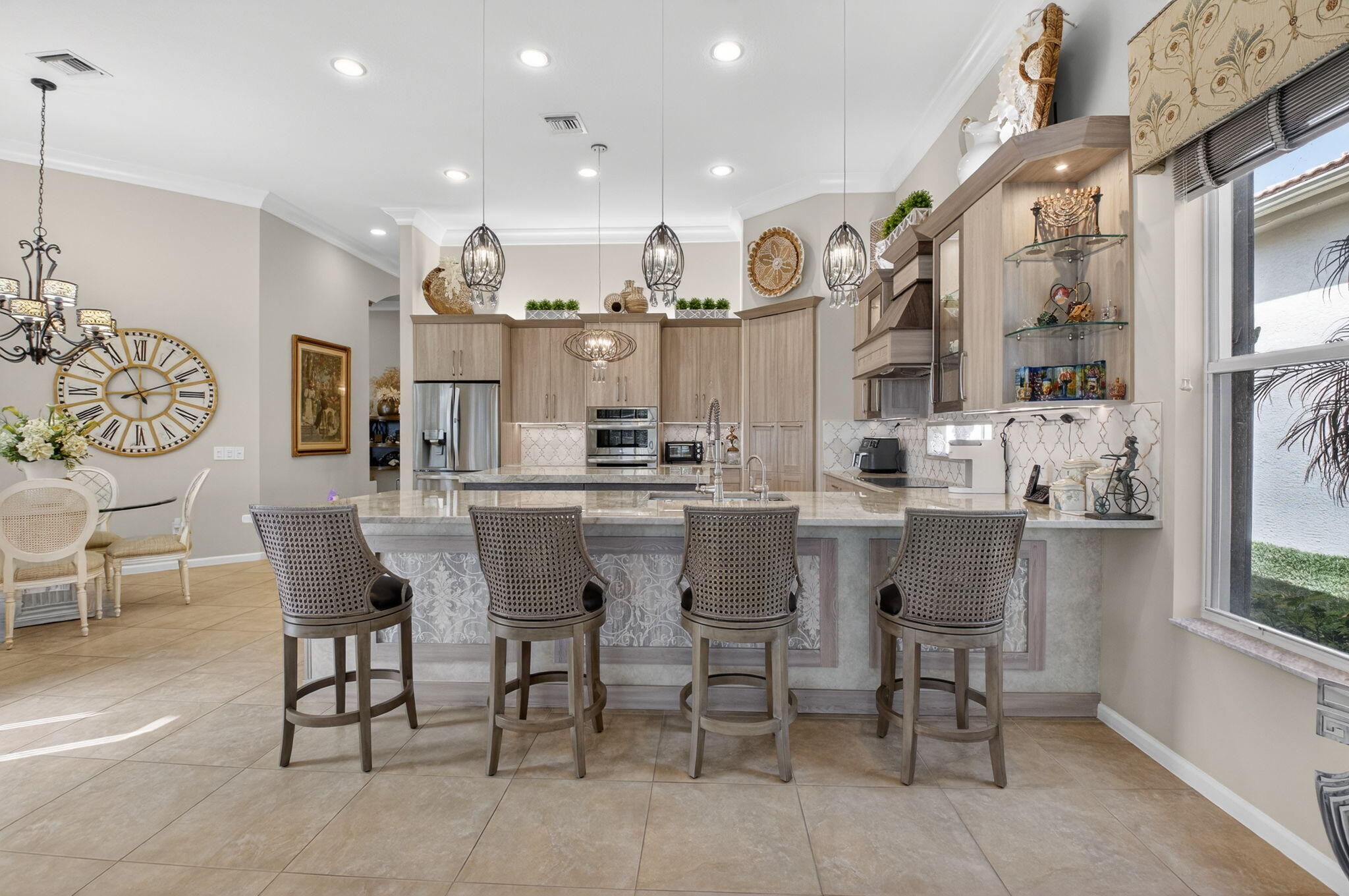 VALENCIA PALMS - Residential