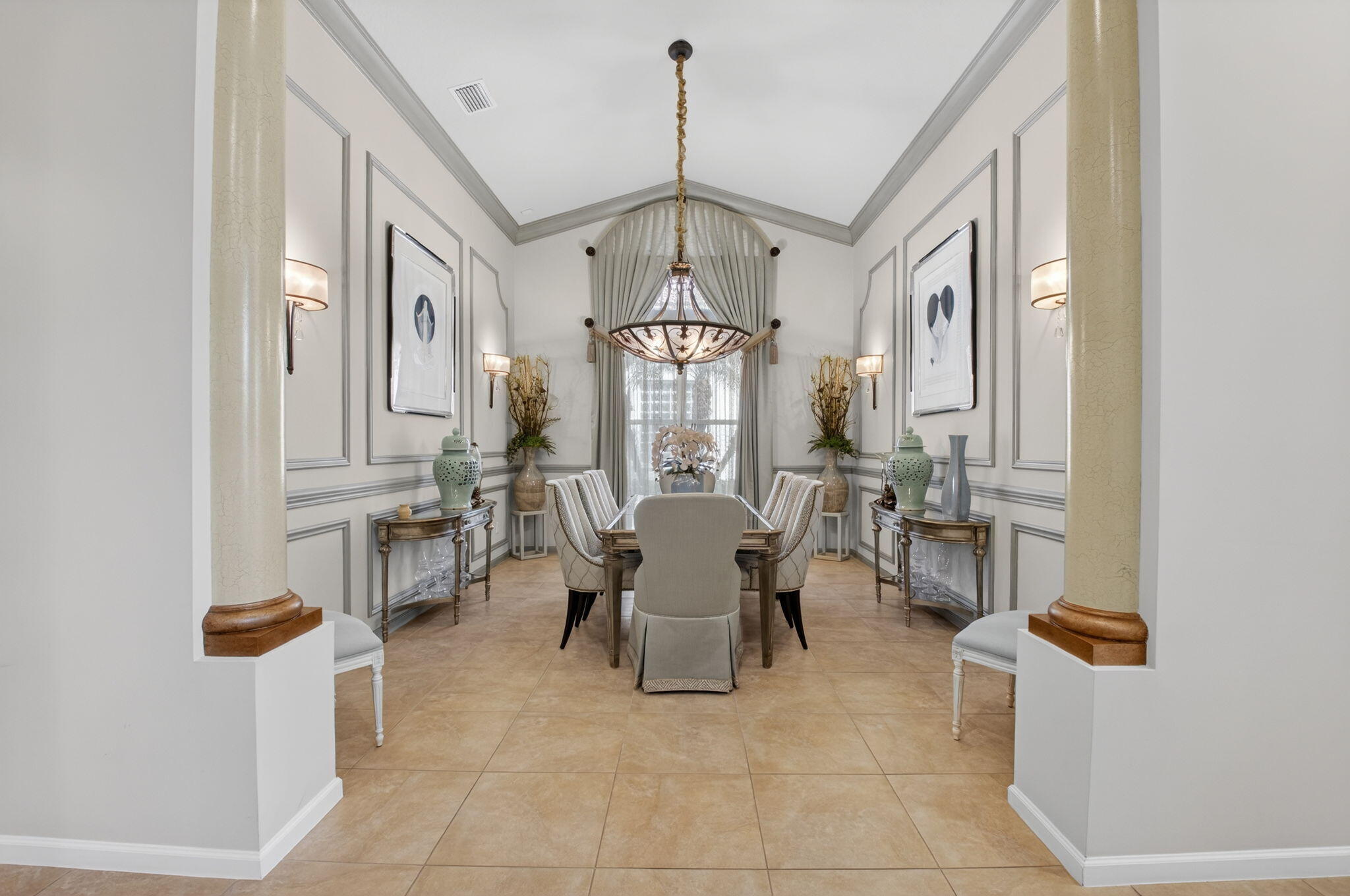 VALENCIA PALMS - Residential