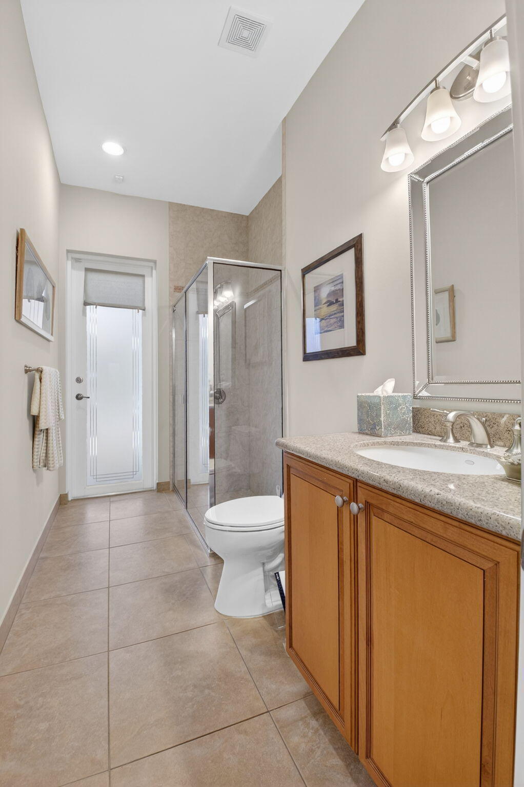 VALENCIA PALMS - Residential