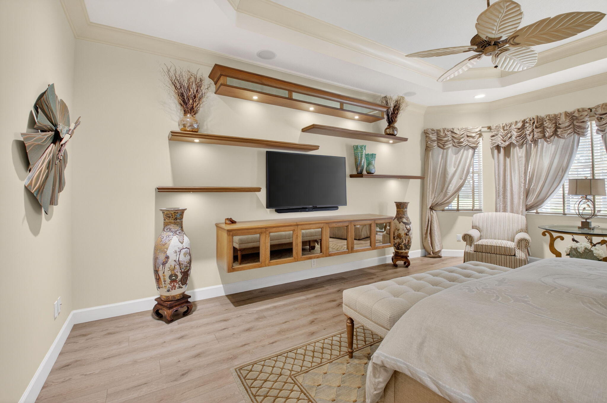 VALENCIA PALMS - Residential