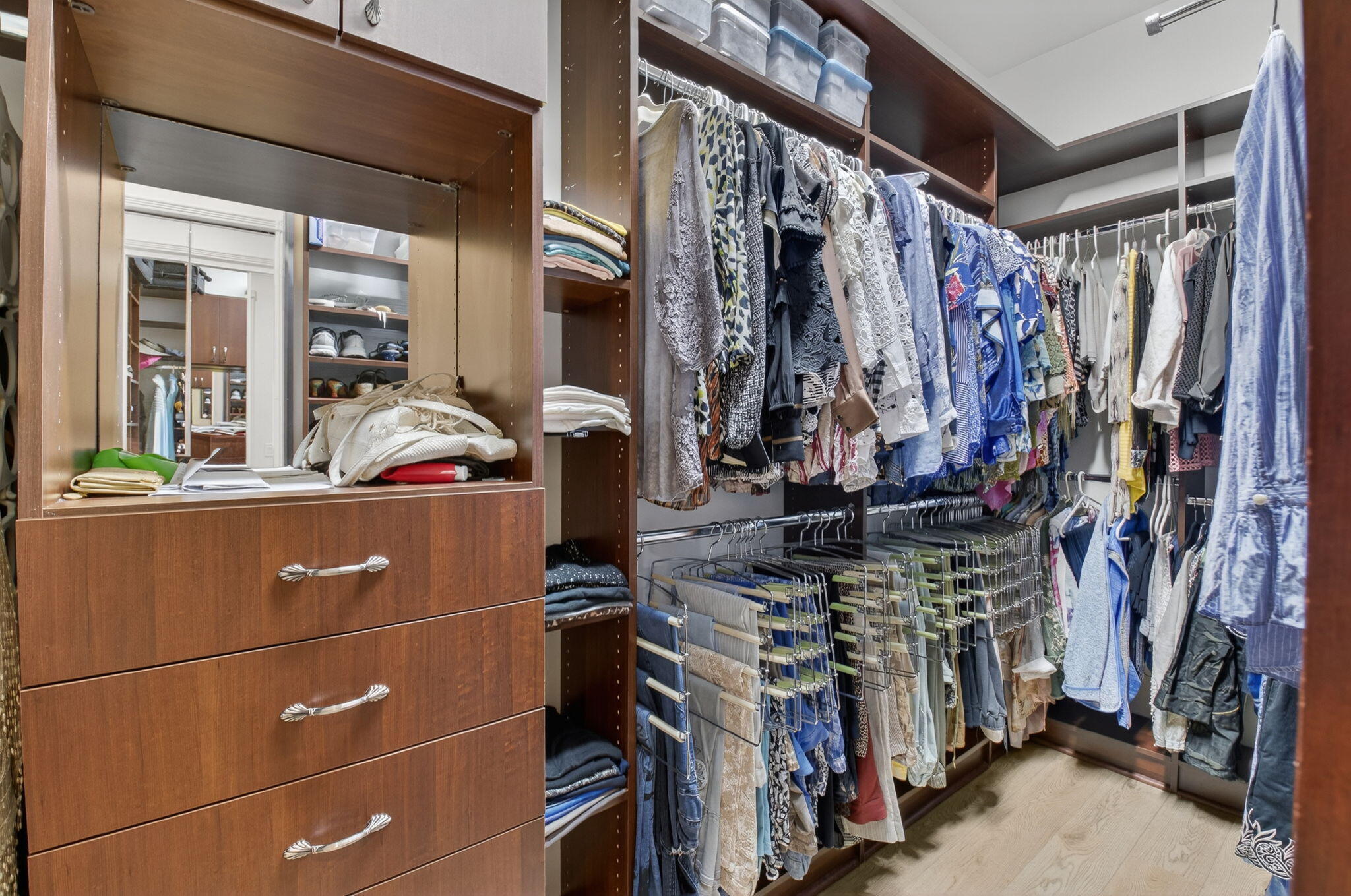 VALENCIA PALMS - Residential