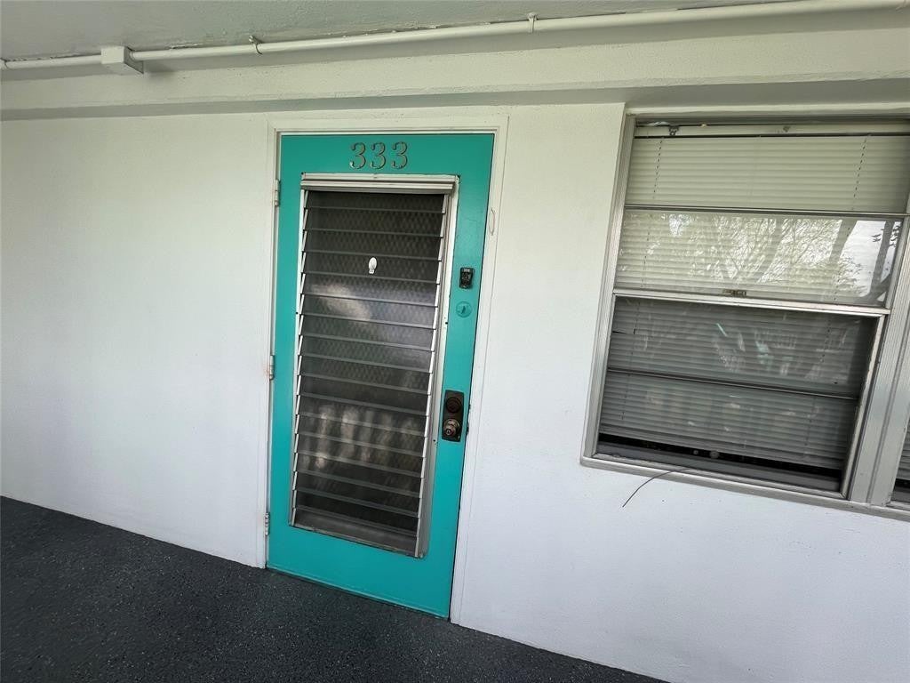 Photo of 333 Newport V #333, Deerfield Beach, FL 33442 (MLS # F10527049)